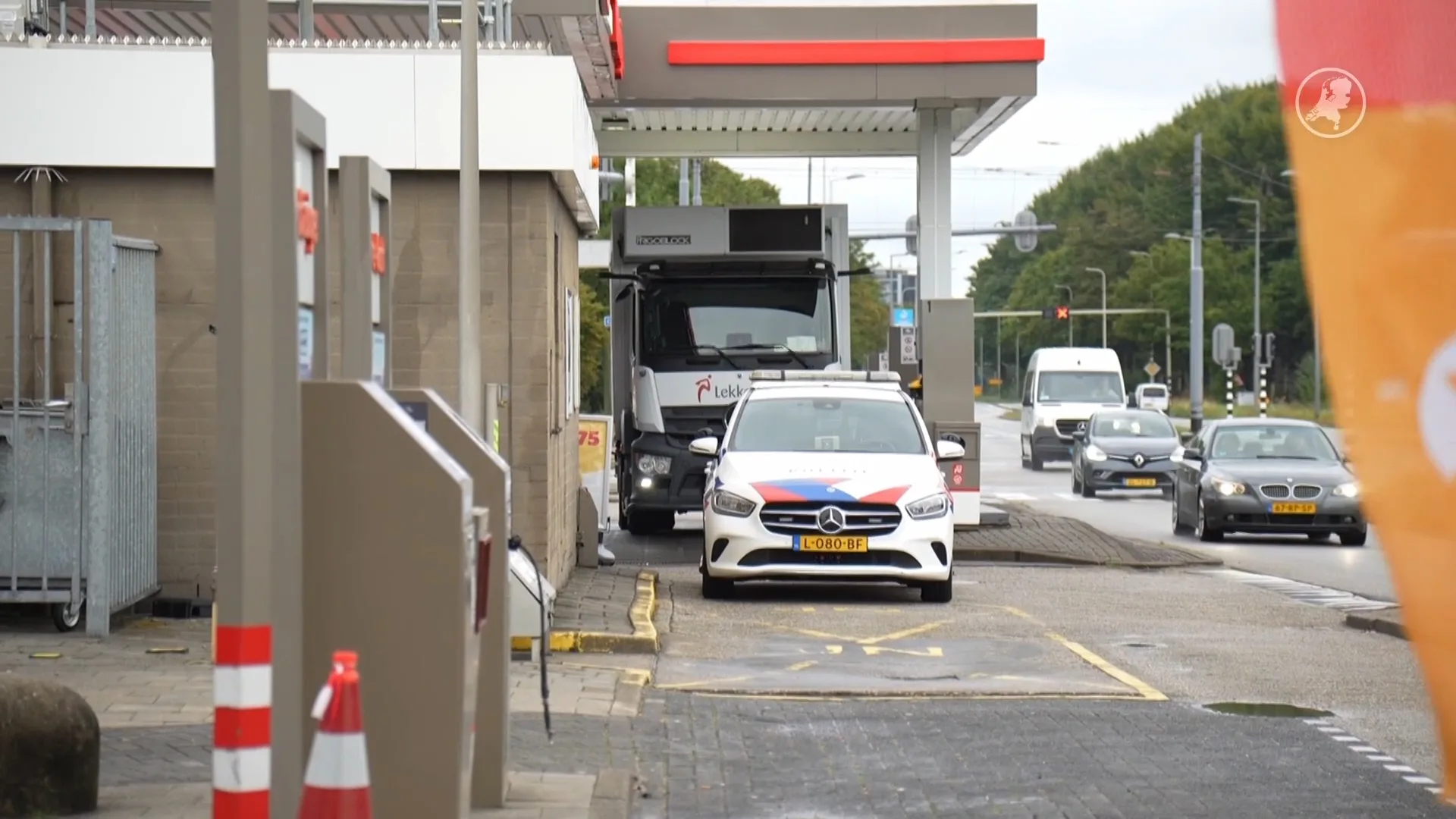 Vrachtwagenchauffeur overvallen: buit van tienduizenden euro's aan sigaretten