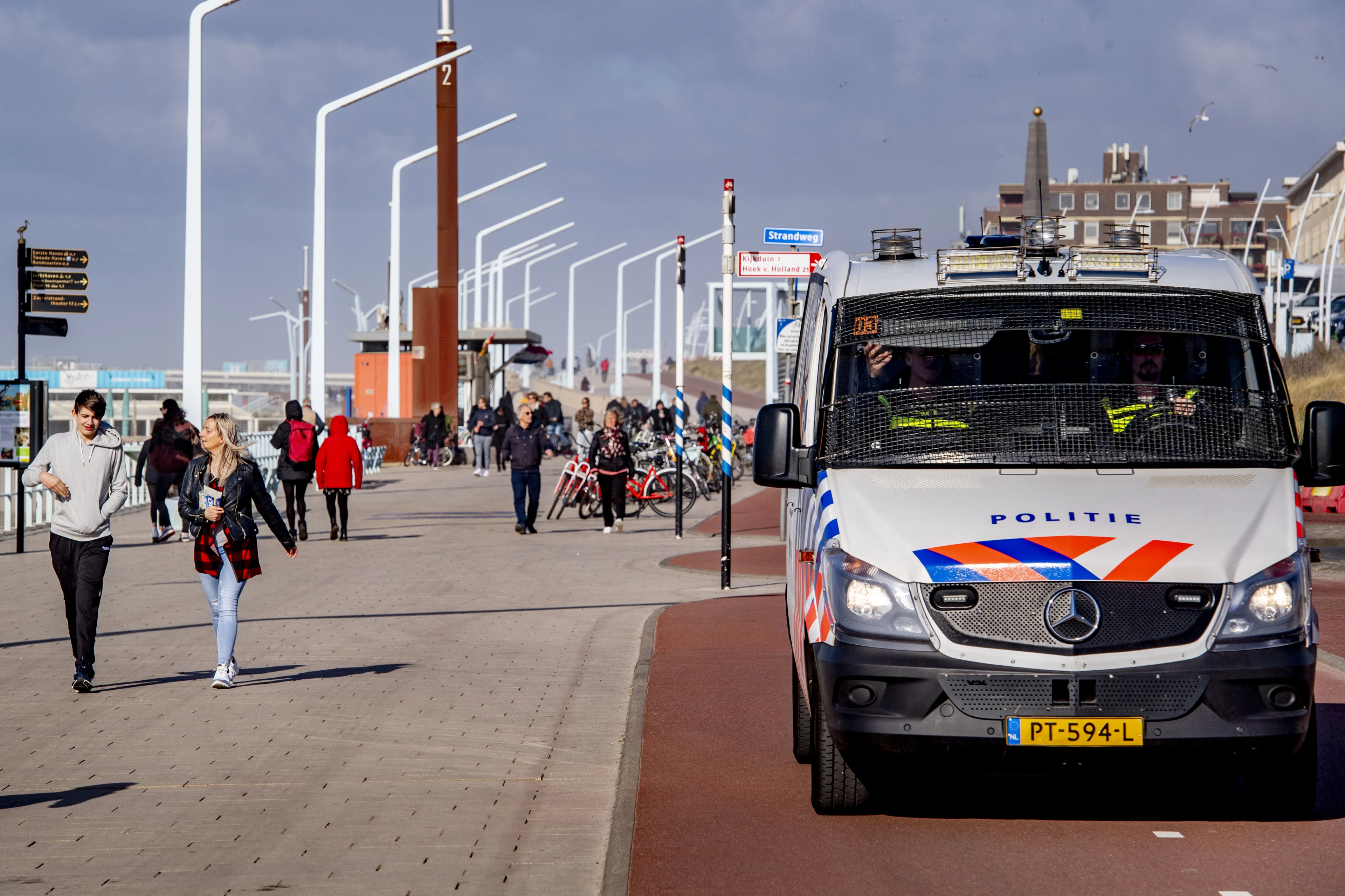 Meer politie en boa's tegen asociaal gedrag in Scheveningen