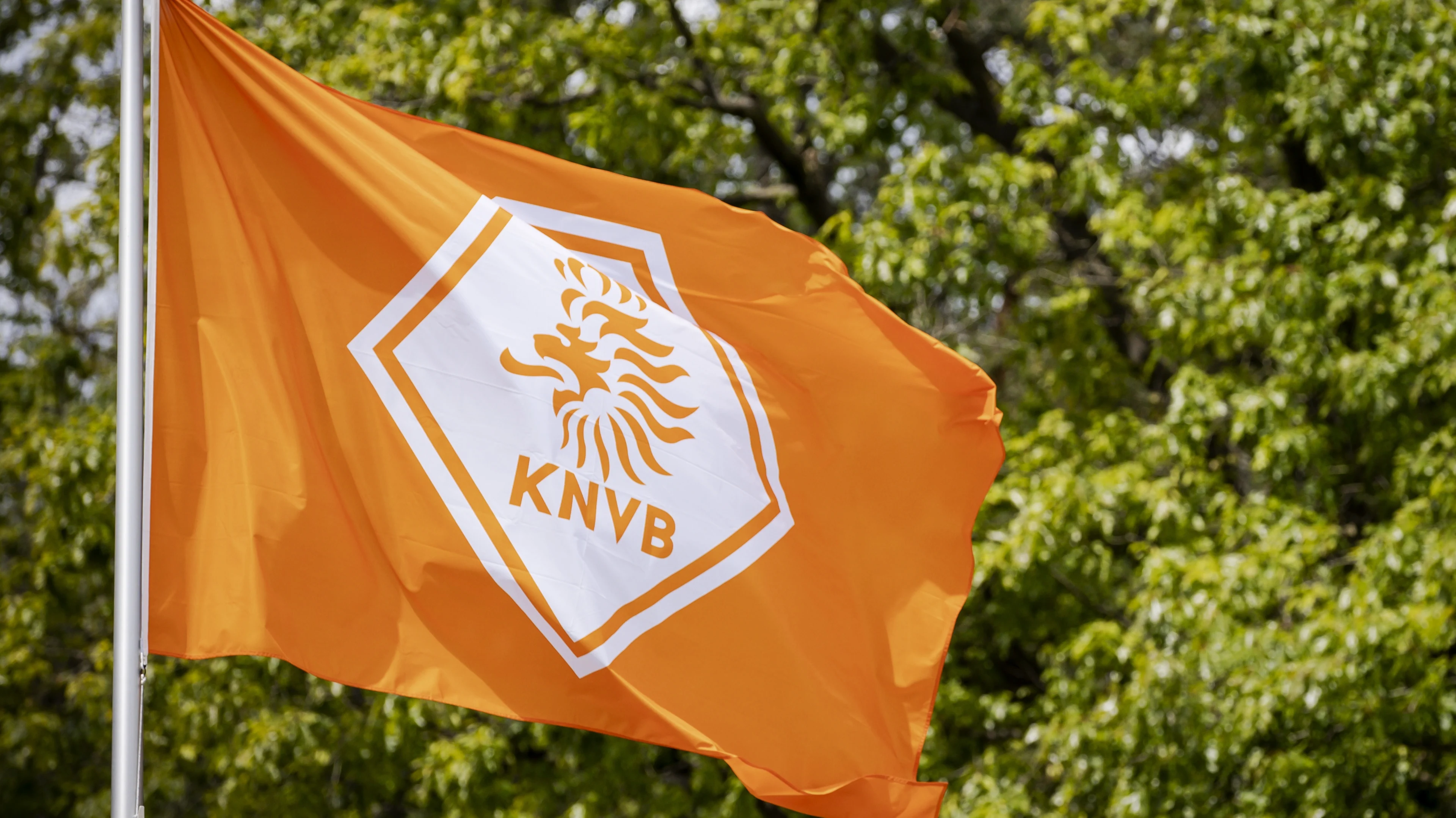 KNVB breidt campagne tegen racisme in het amateur- en profvoetbal uit