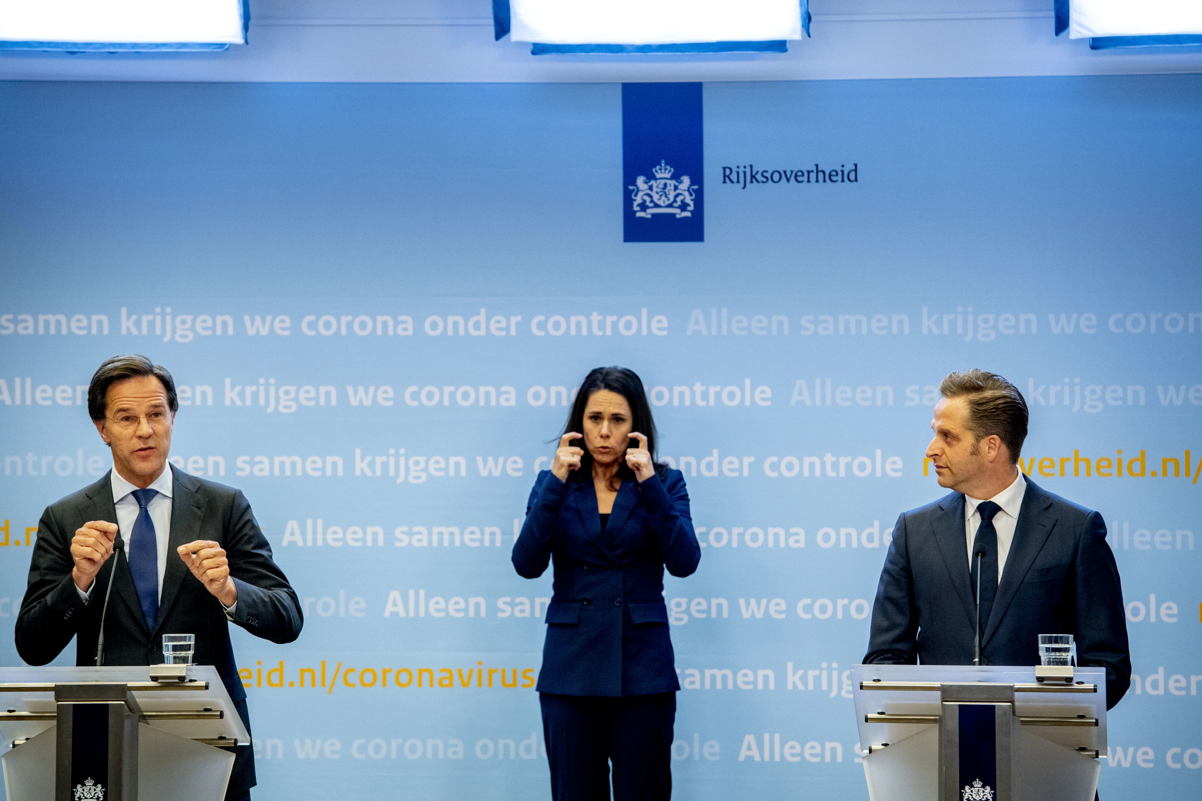 Persconferentie premier Rutte: meer bezoek in verzorgingstehuizen en basisscholen weer helemaal open
