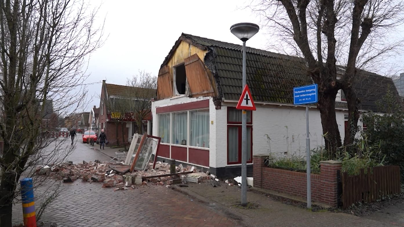 Muur Chinees restaurant omgewaaid: 'Helaas begint 2023 niet als gehoopt'