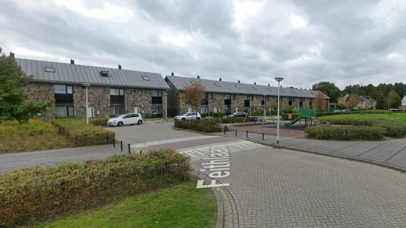 18-jarige bewoonster huis Roosendaal gewond door vuurwerkbom, slachtoffer naar ziekenhuis