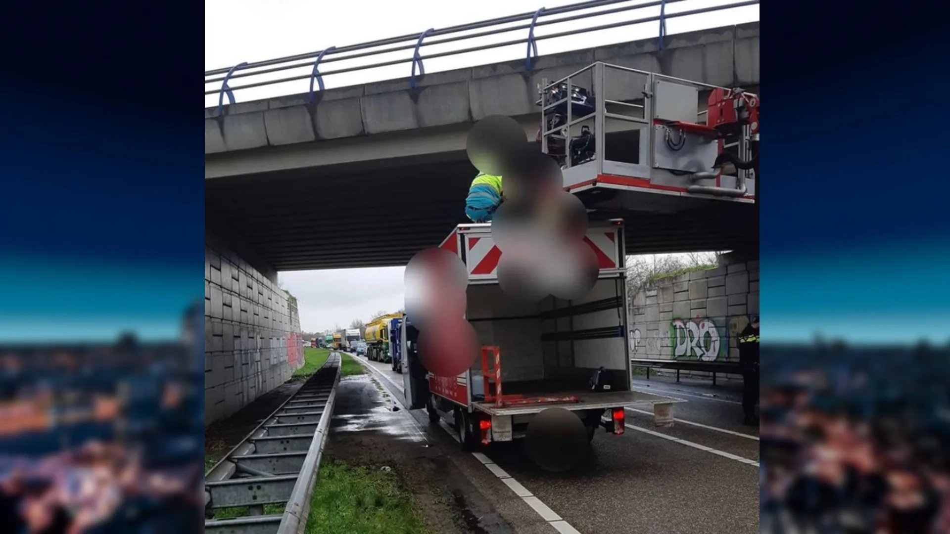 Heldhaftige vrachtwagenchauffeur redt leven brugspringer