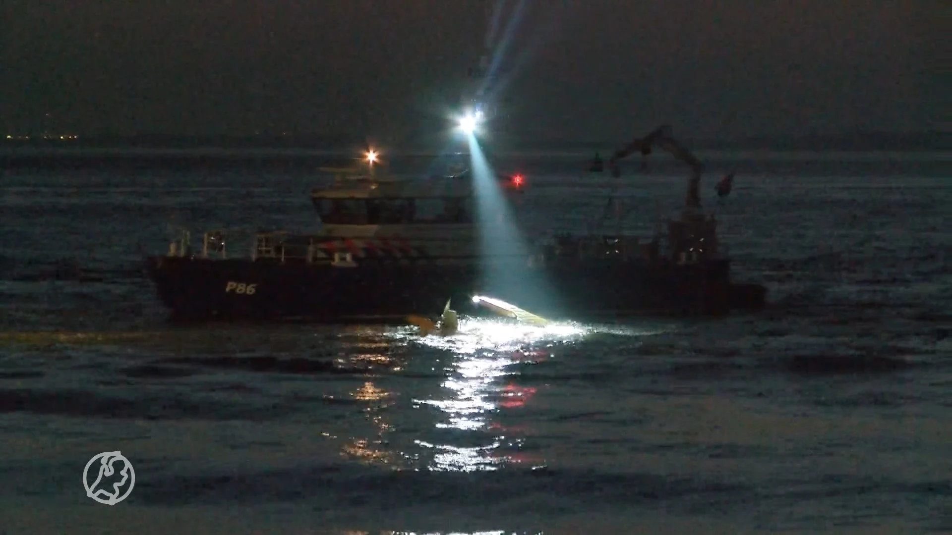 Vliegtuigje stort neer in Westerschelde en slaat over de kop