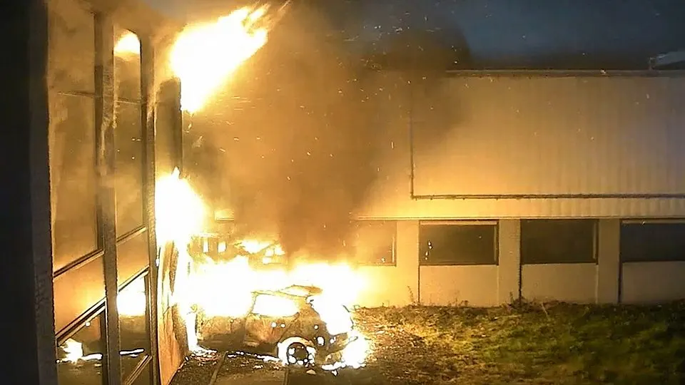 Politie toont beelden van reeks geweldincidenten na 'vergisontvoering'