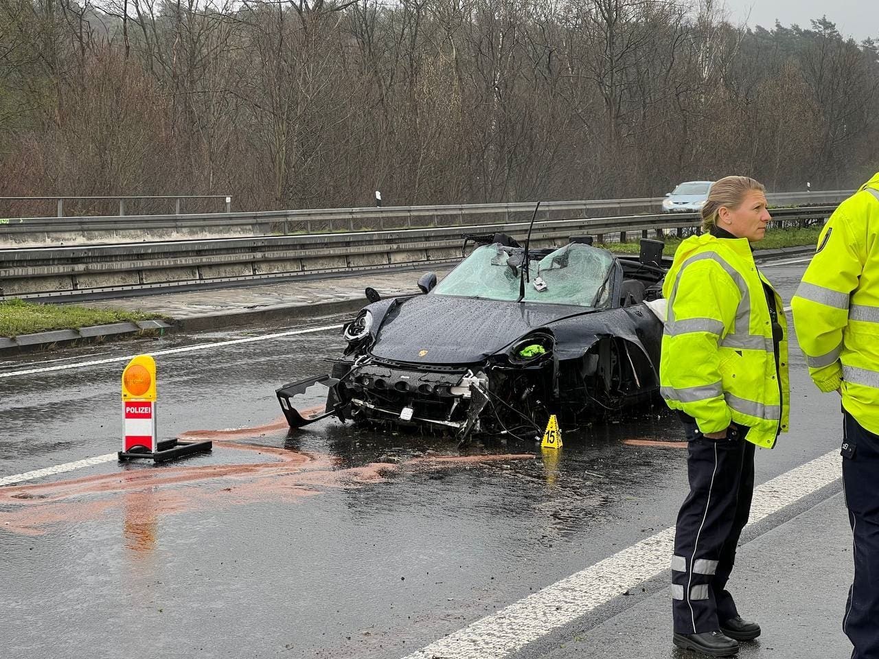 Dood vrijwilligers bij ongeval met Porsche in Duitsland schok voor stichting