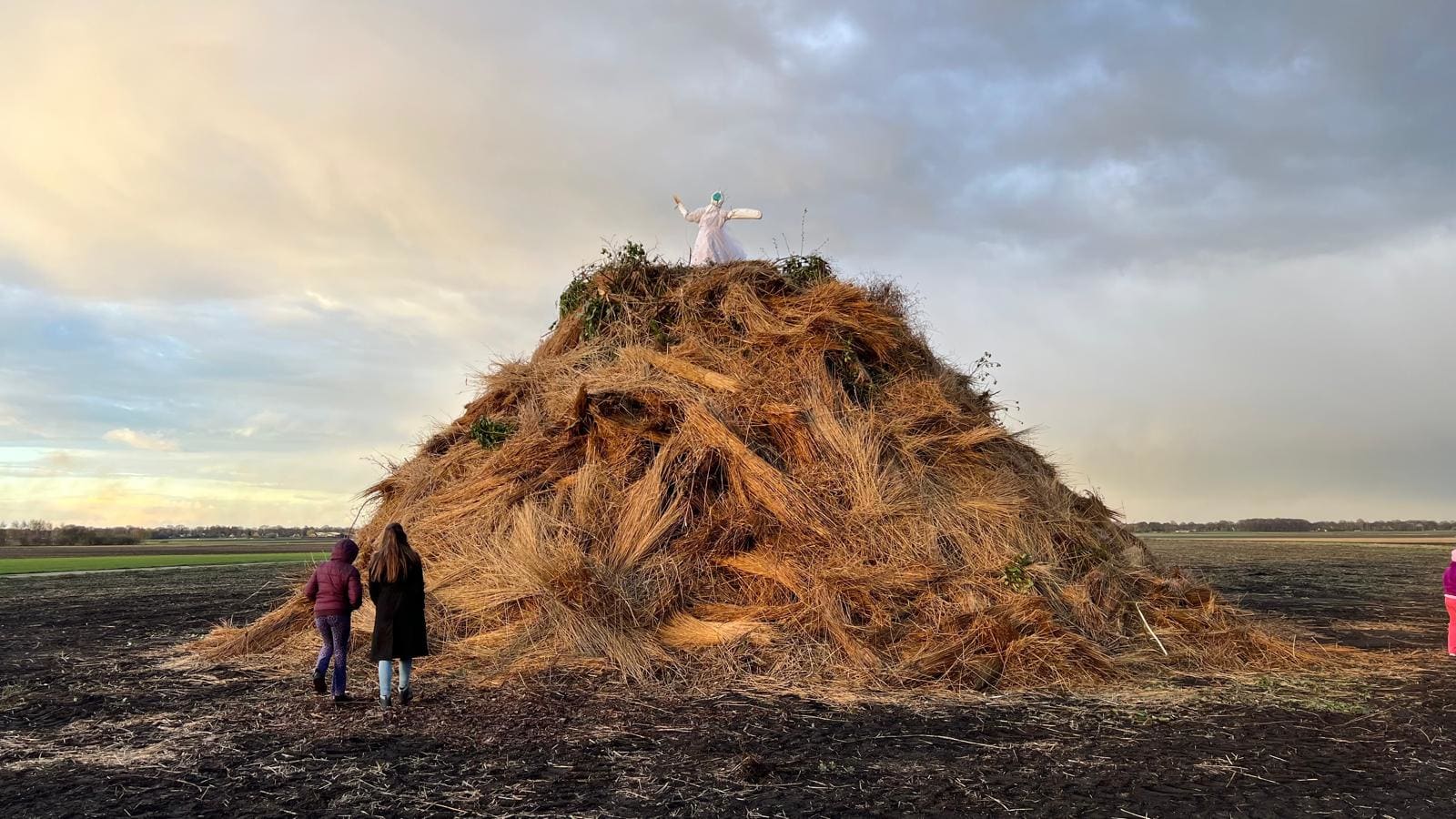 Paasvuren branden  weer: ‘Traditie moet blijven’