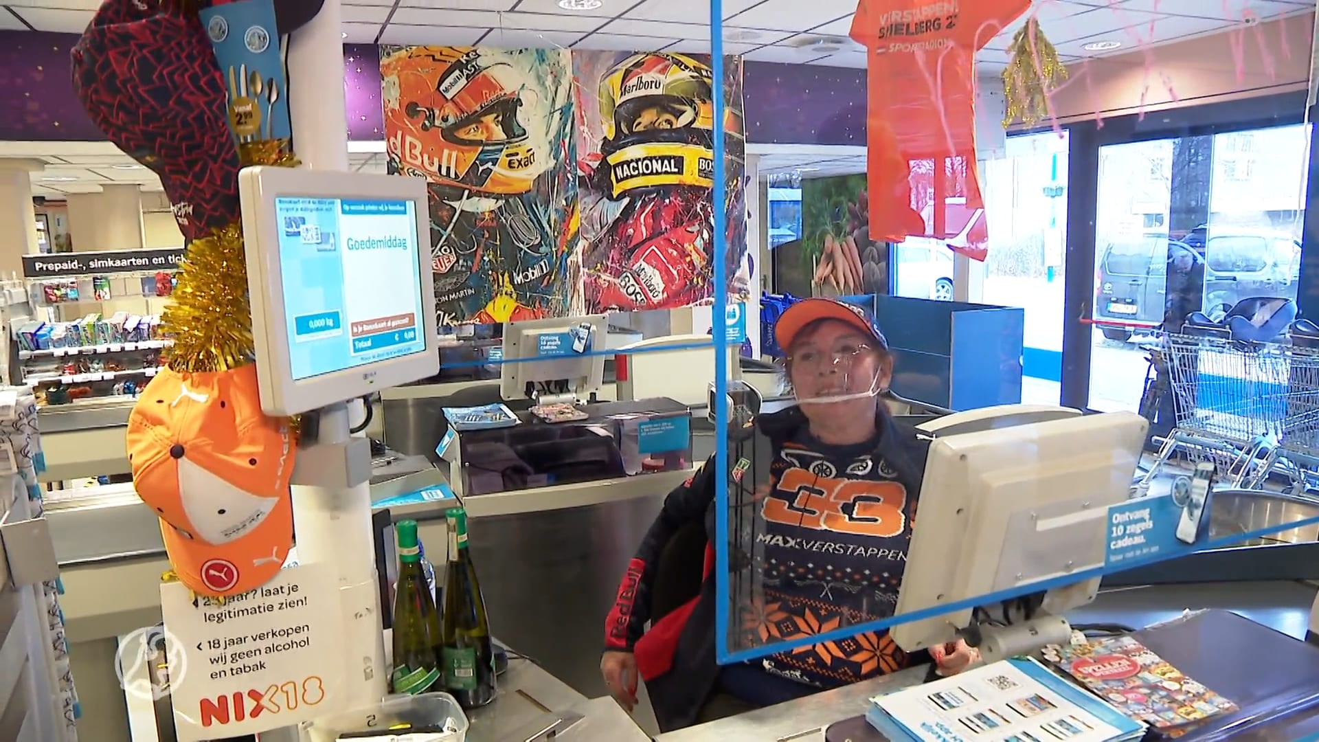 De kassa van caissière Netty ademt in alles Max Verstappen