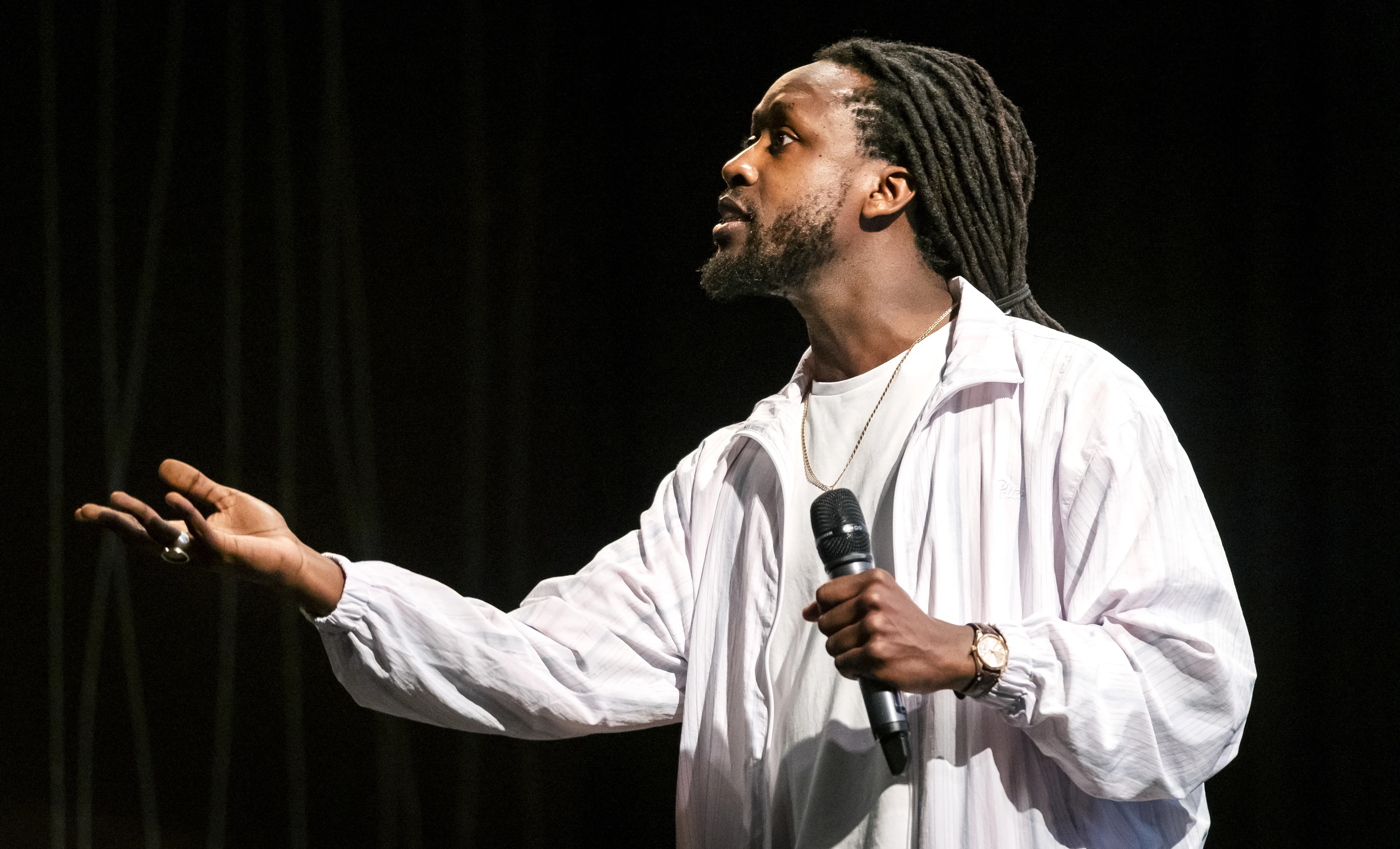 Akwasi wil dat er 'partij voor mensen van kleur' komt