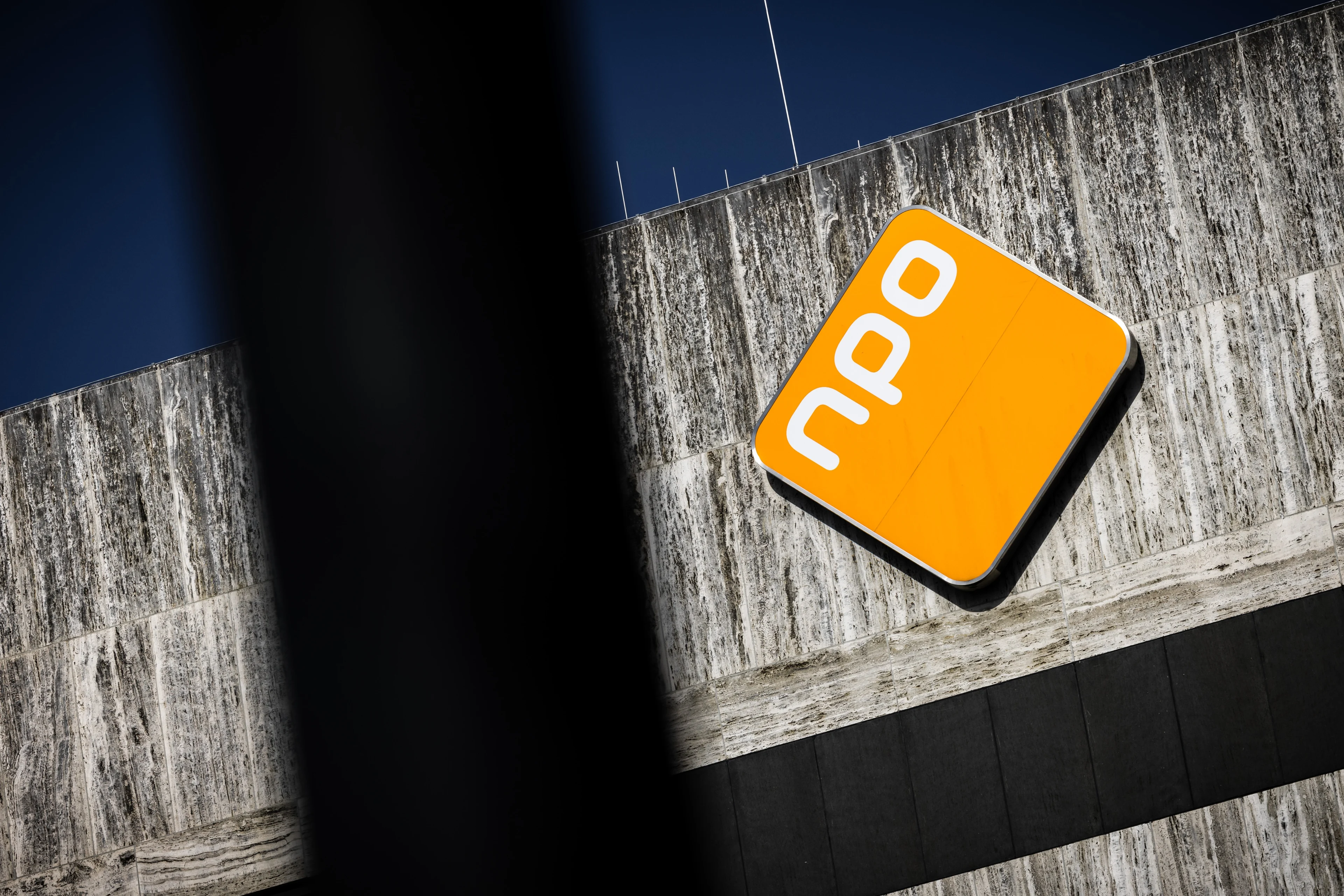 Omroepmedewerkers starten actie om bezuinigingen terug te draaien