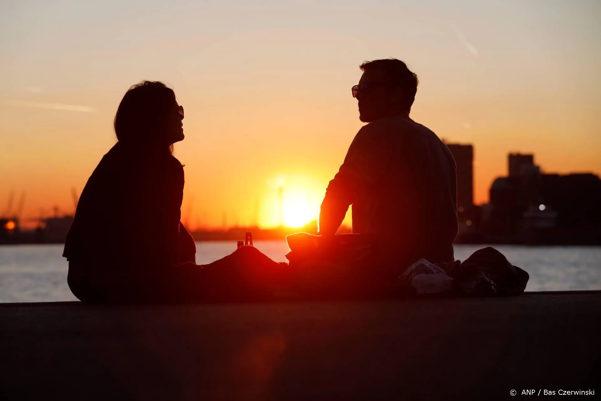 En daar ging opnieuw een weerrecord: tweede tropennacht op rij