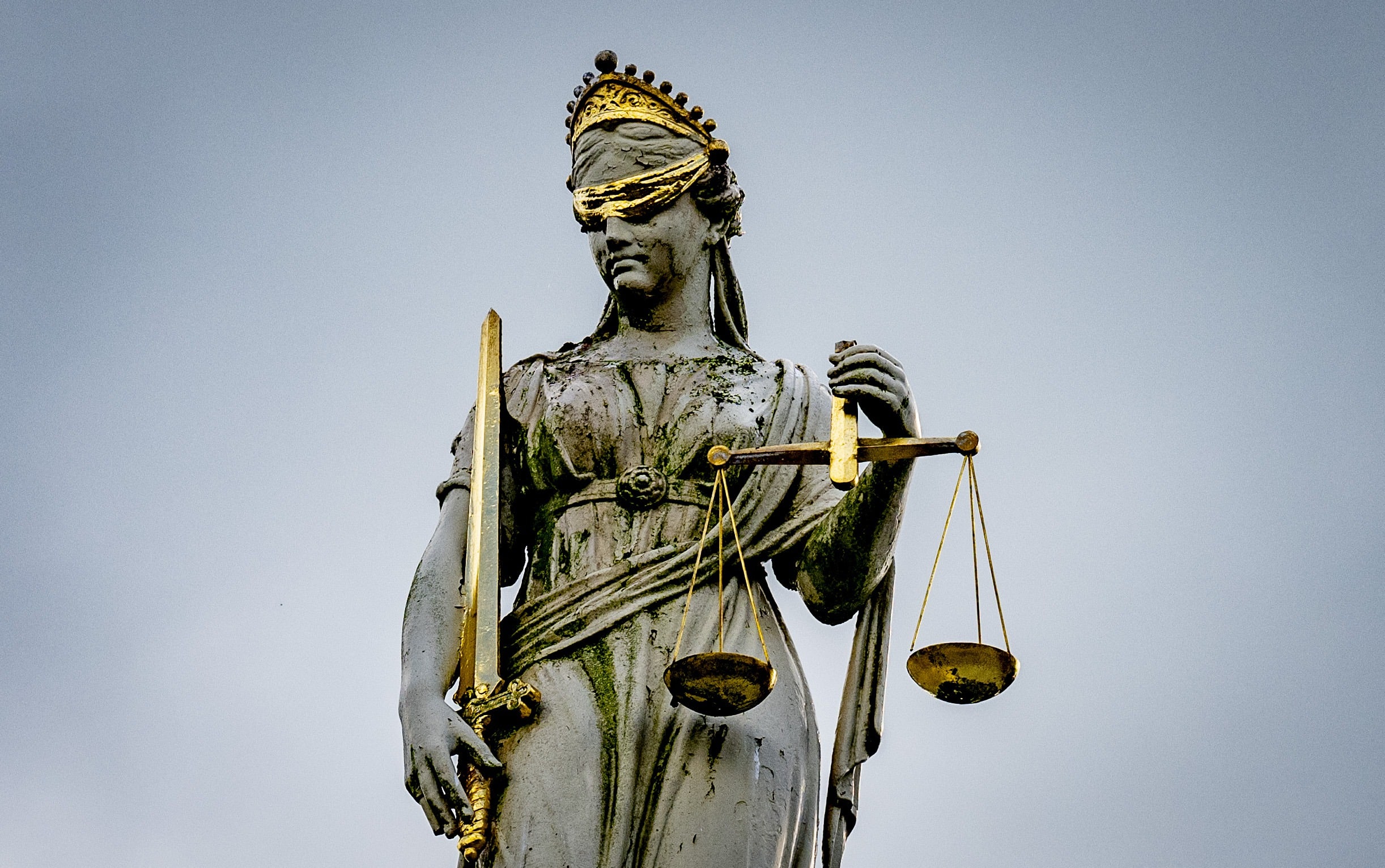 Man (60) krijgt cel en tbs na jarenlang misbruik van jongen als 'seksslaaf'