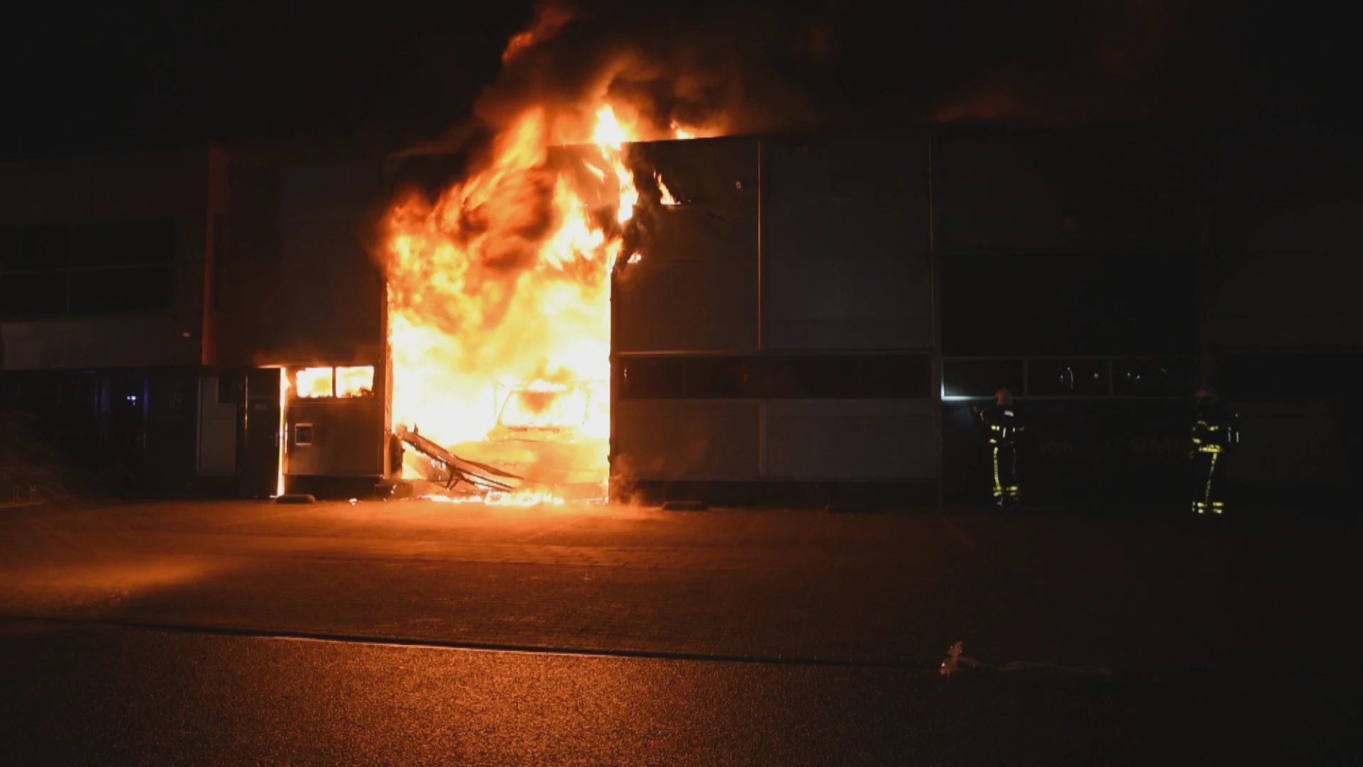 Bedrijfspand in Moergestel volledig in de as gelegd
