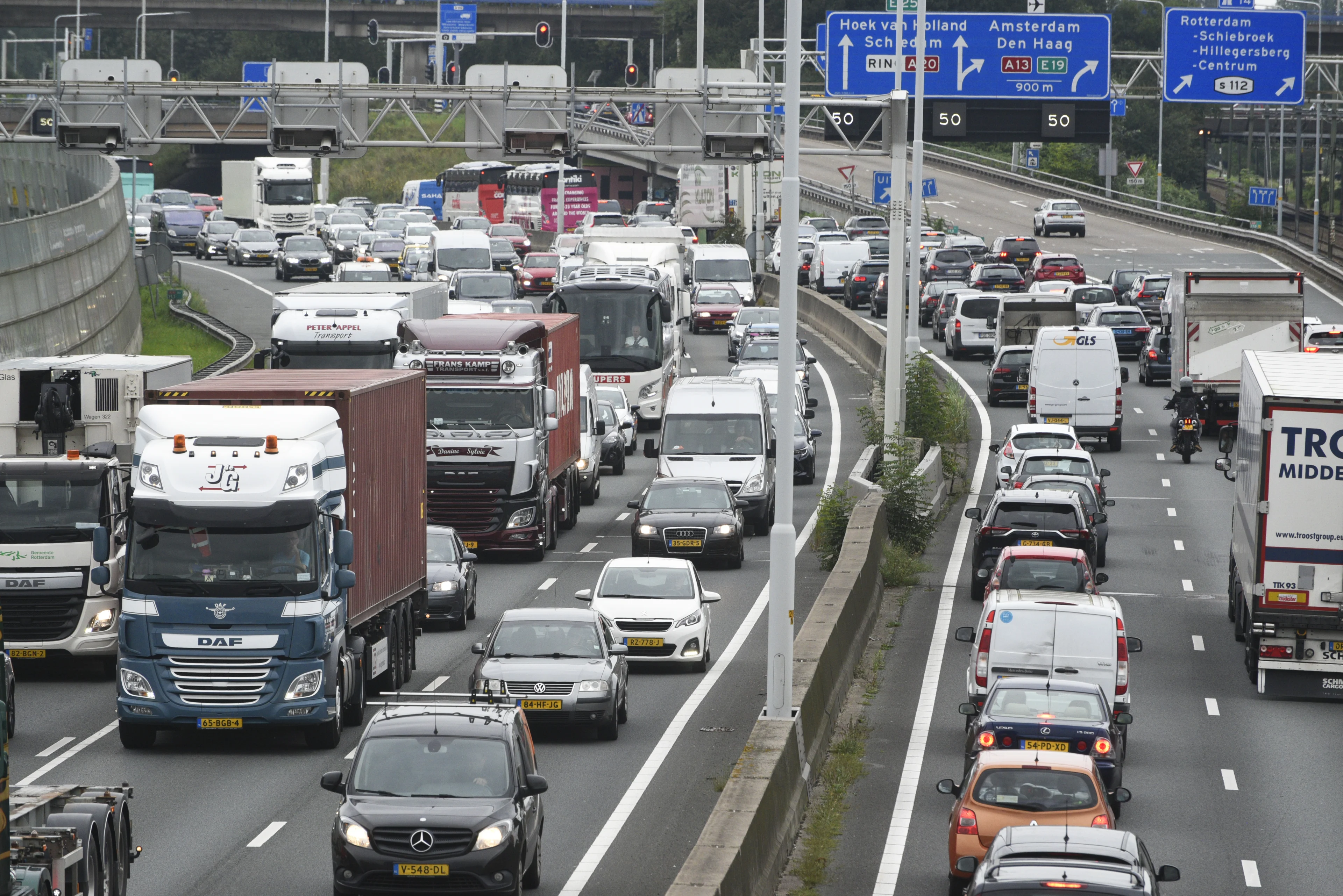 Planbureau voorspelt: ook na corona geen lange files meer door thuiswerken