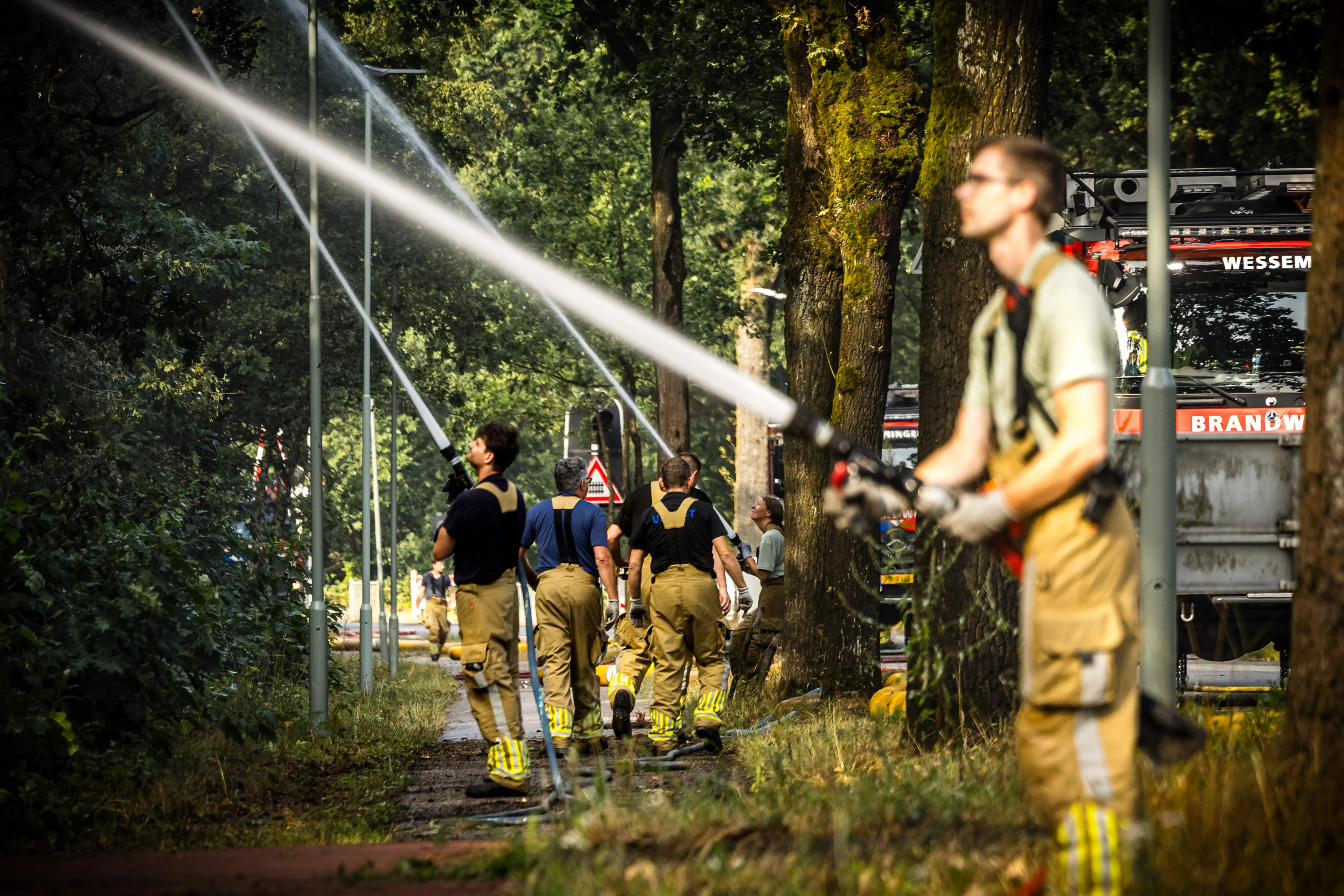 Brandweer schakelt EOD in bij natuurbrand Venray uit angst voor WOII-munitie