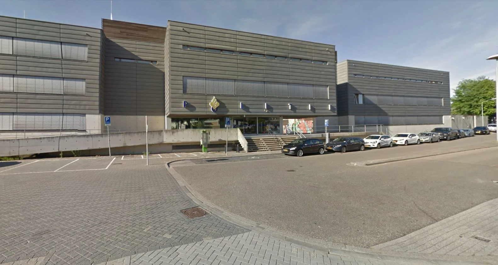 Explosief afgeleverd: politiebureau Heerlen deels ontruimd