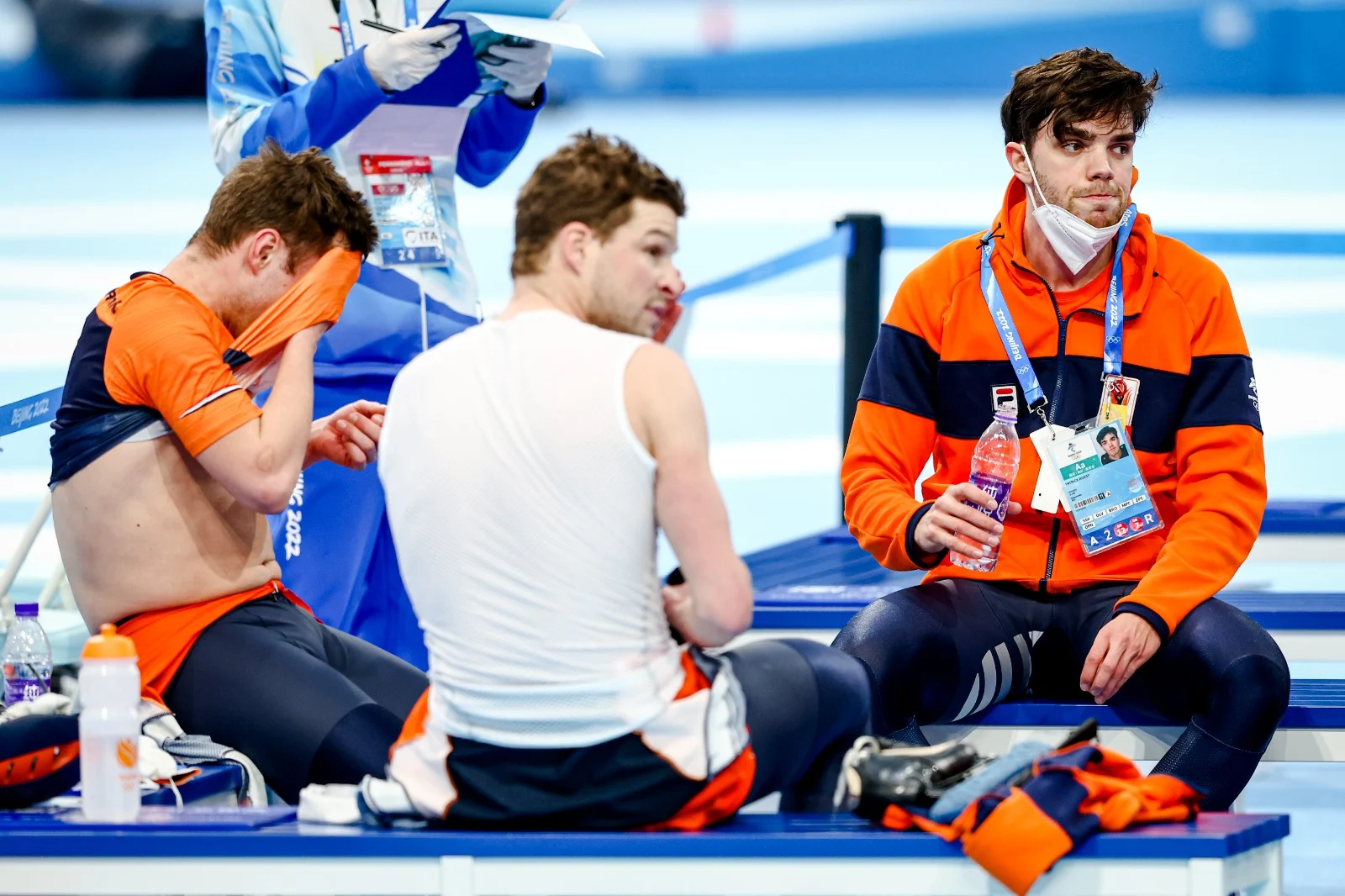 Schaatsers grijpen naast medaille op ploegenachtervolging