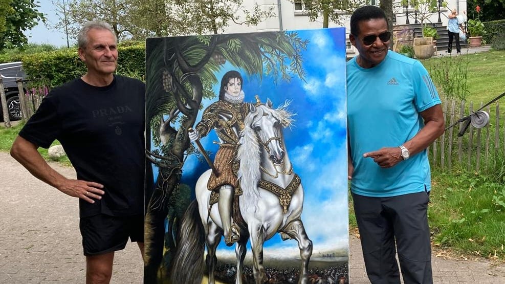 Familie Michael Jackson koopt schilderij van hobbyschilder Gabriel (60): 'Ongelooflijk!'