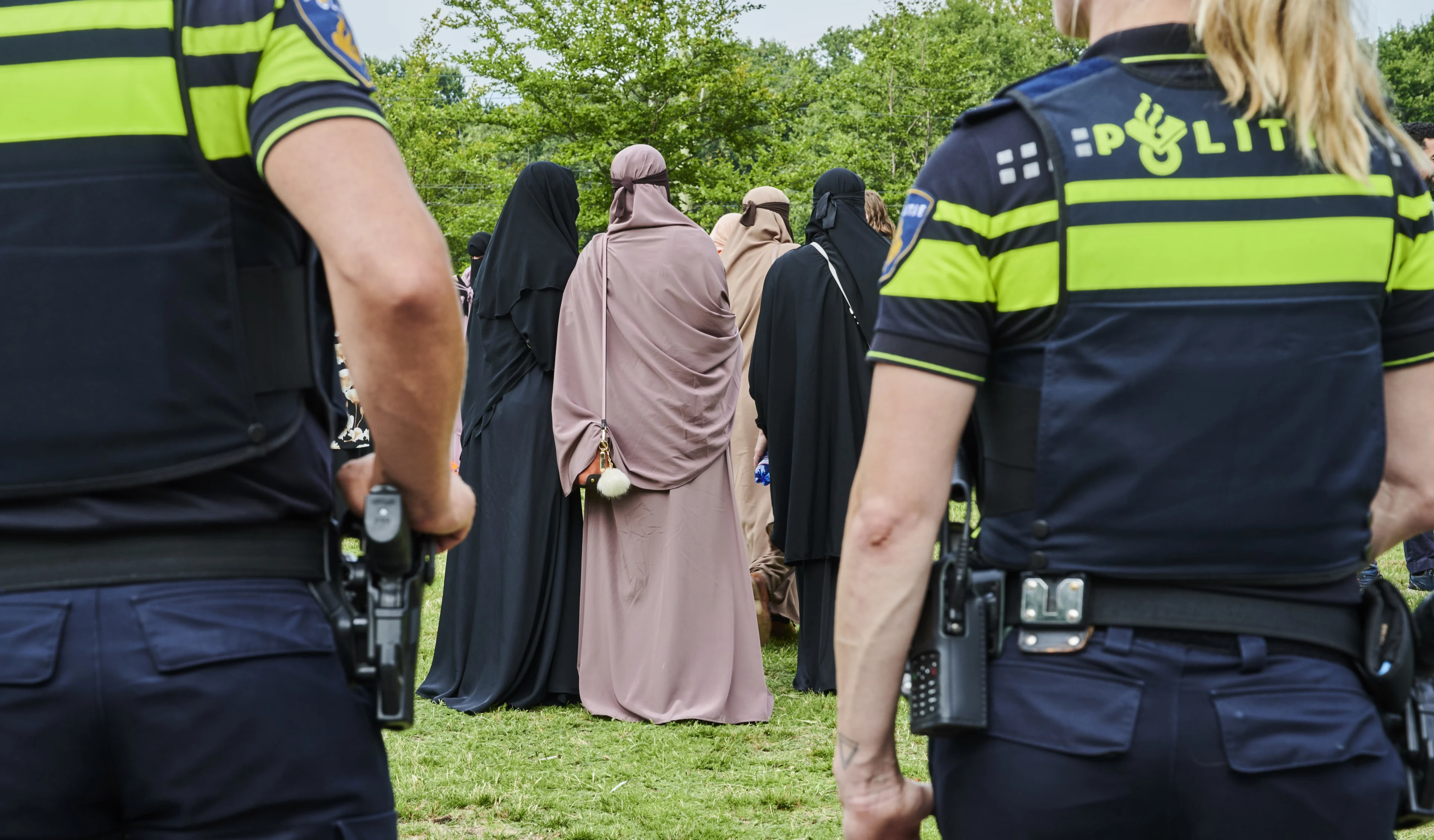 Geen boetes en slechts vier waarschuwingen voor boerkaverbod