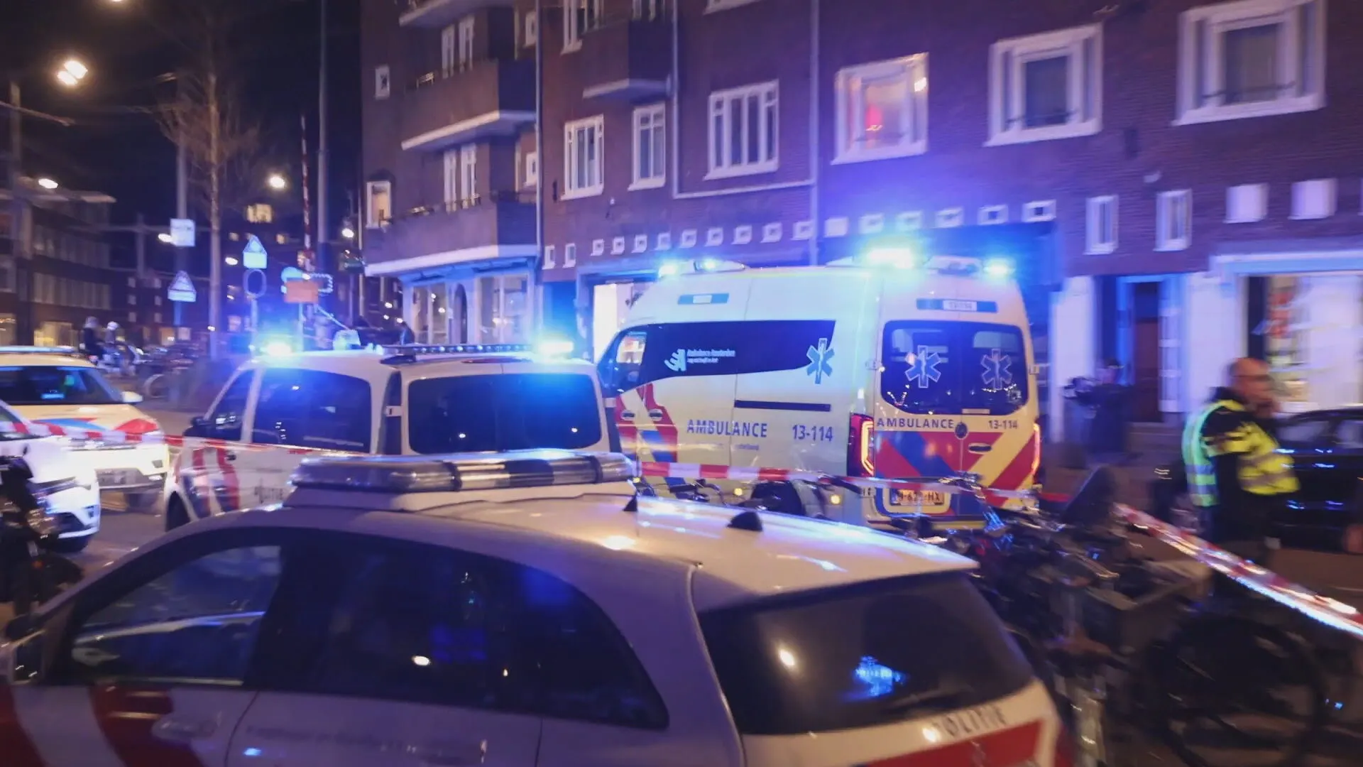 Man zwaargewond na schietpartij Amsterdam