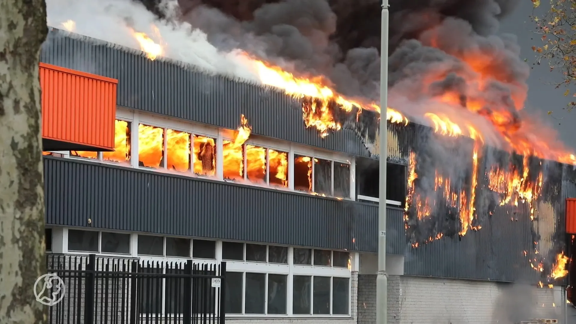 Verwoestende brand Roosendaal: 'Bedrijf had geen vergunning'
