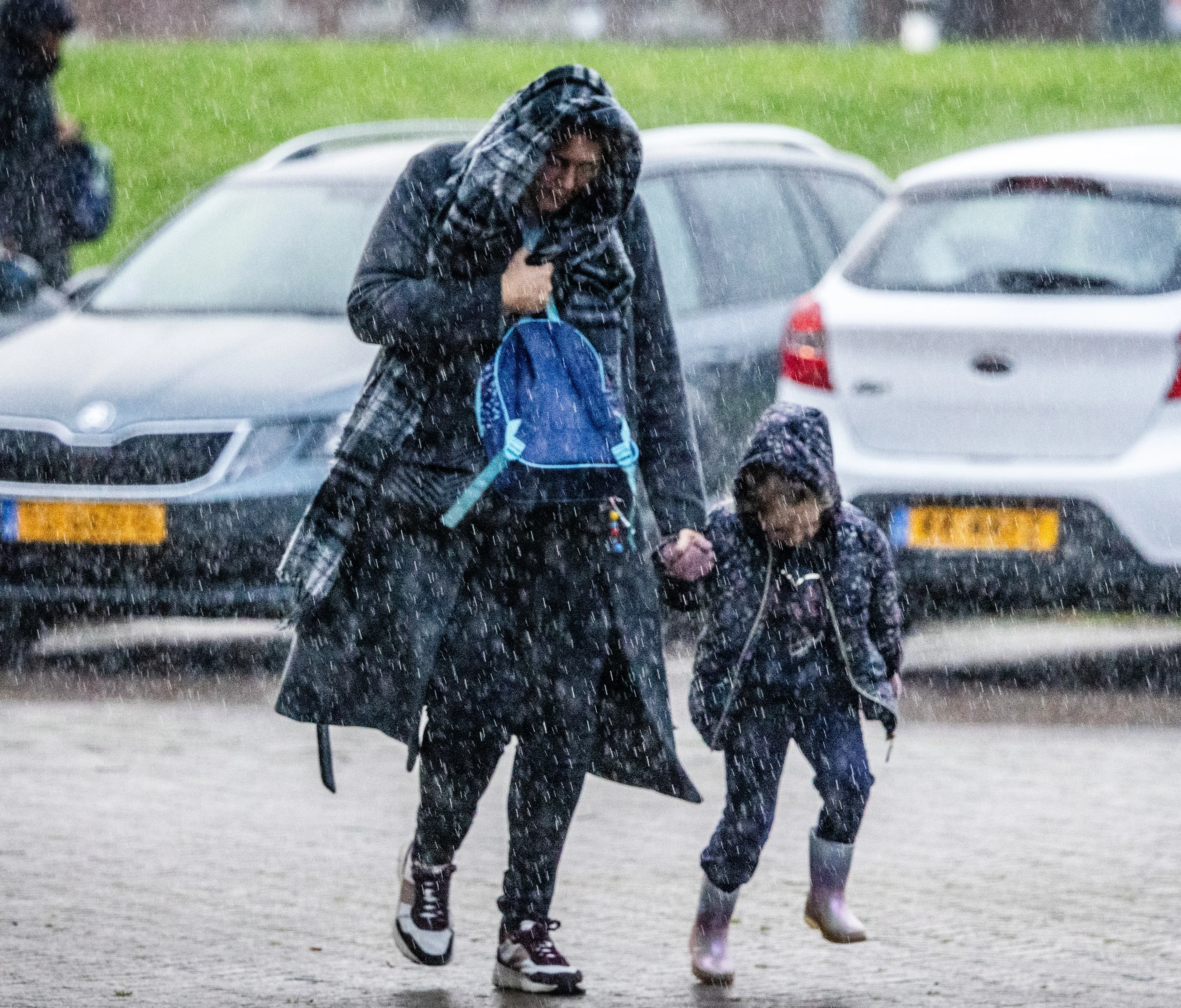 April doet wat hij wil: kletsnatte dag met vrij lage temperaturen