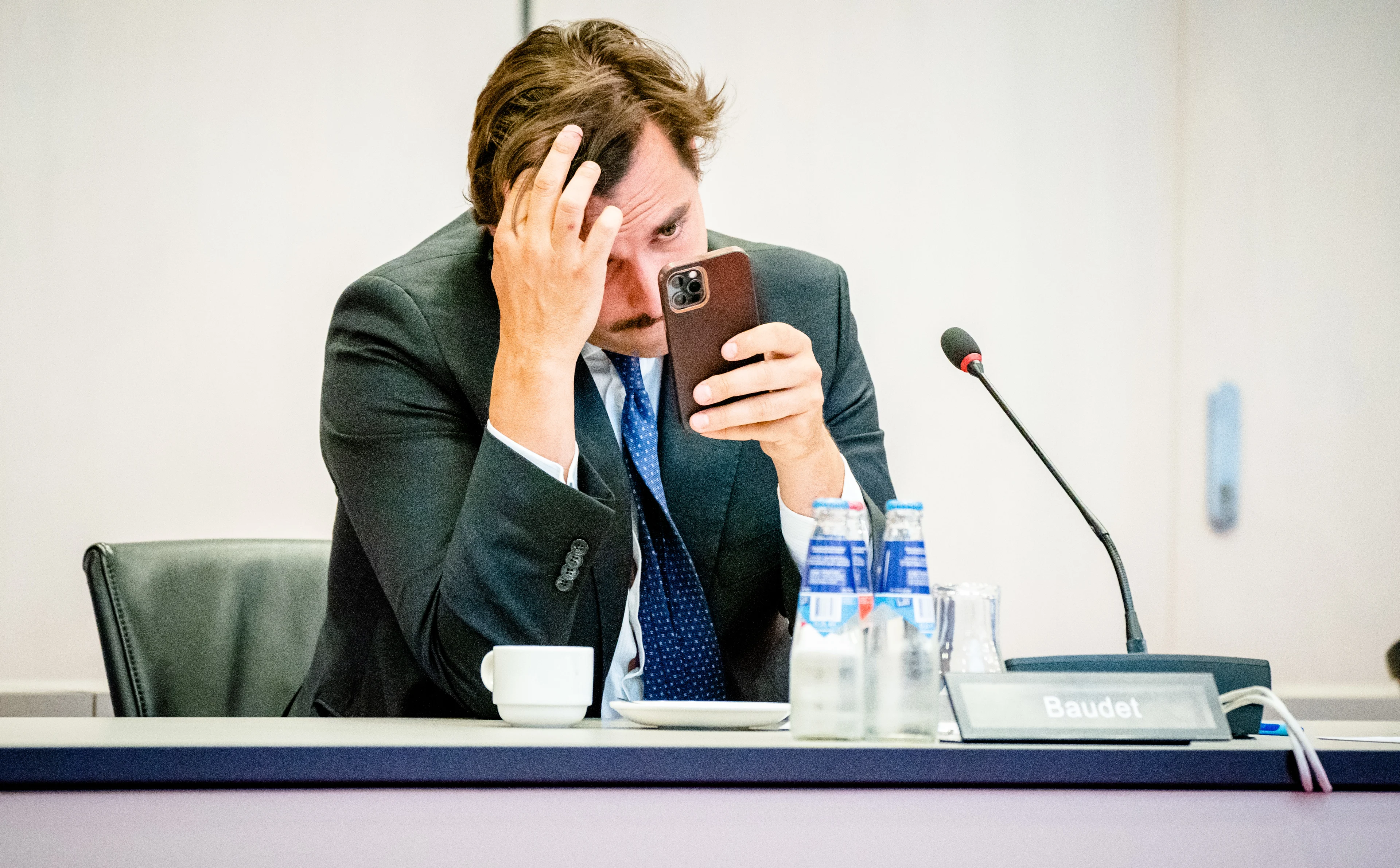 Minister volgt advies op: geen vervolging voor Baudet om racistische appjes 