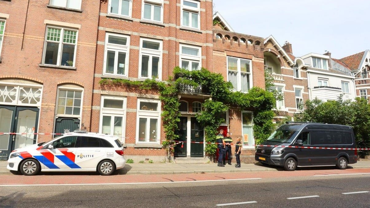 Dode man gevonden in woning centrum Den Bosch, politie vermoedt misdrijf