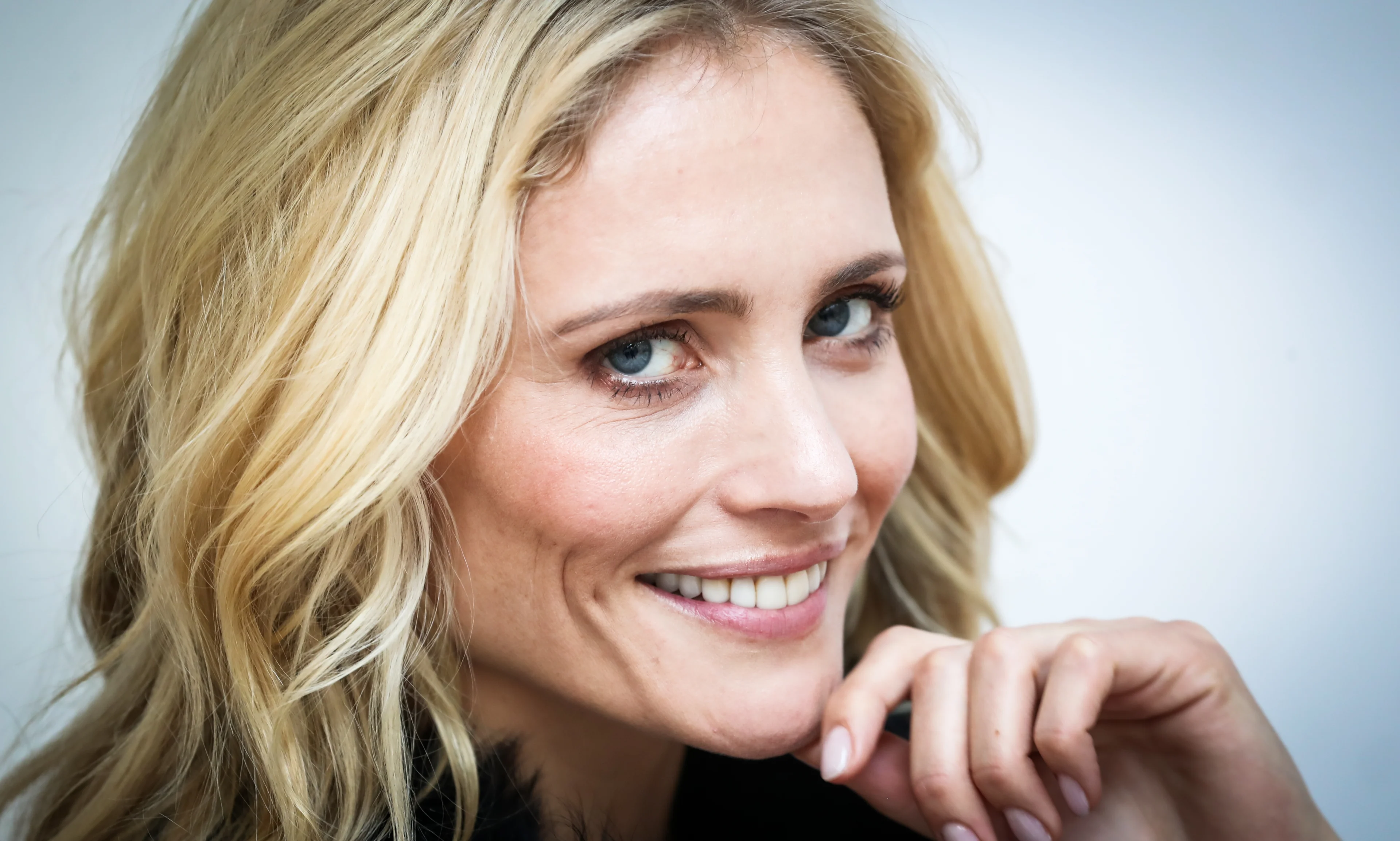 Yfke Sturm doorbreekt stilte na Epstein-ophef: 'Naïef en heb er spijt van'