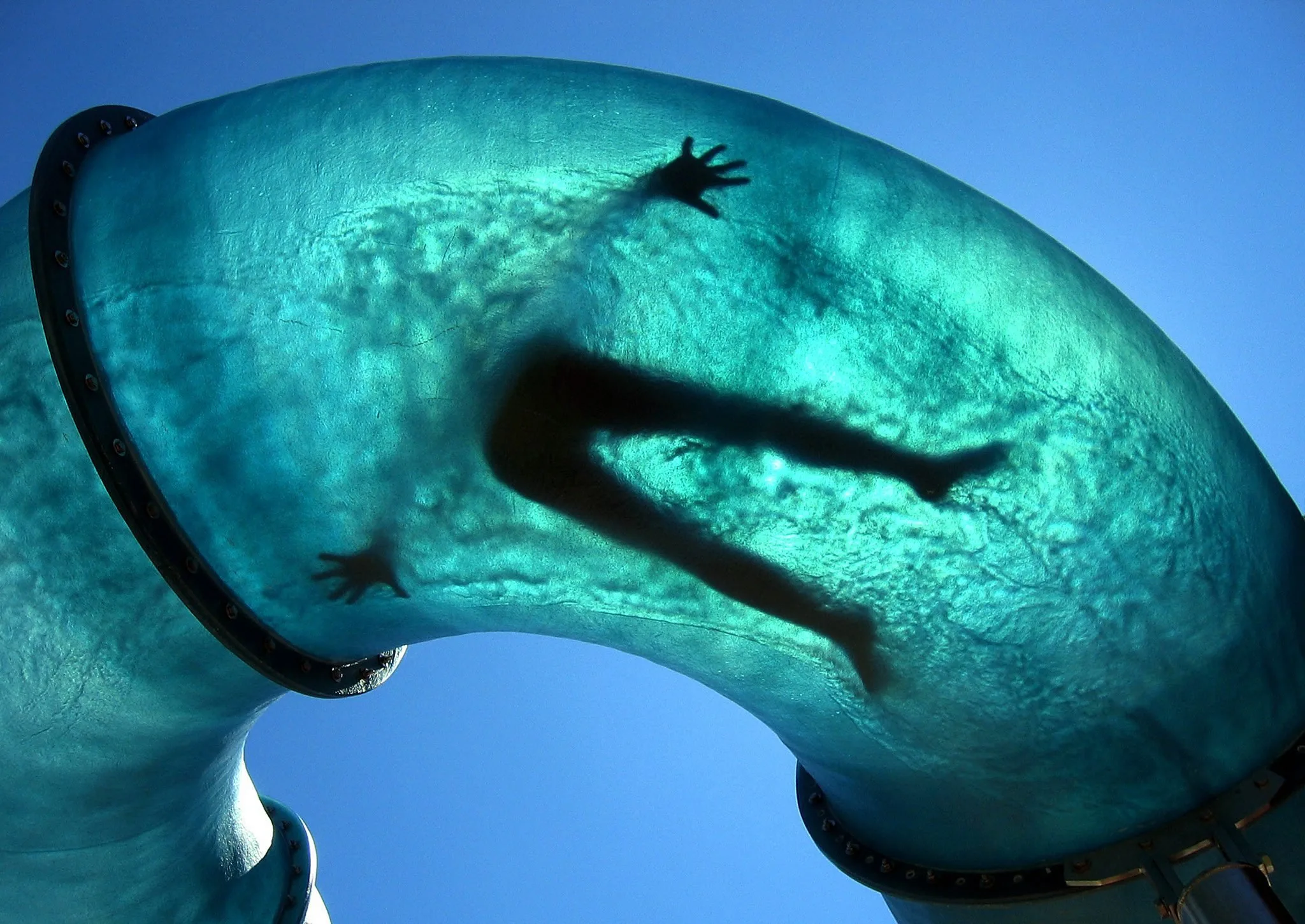 'Meerdere zwemmers gewond door nieuwe waterglijbaan'