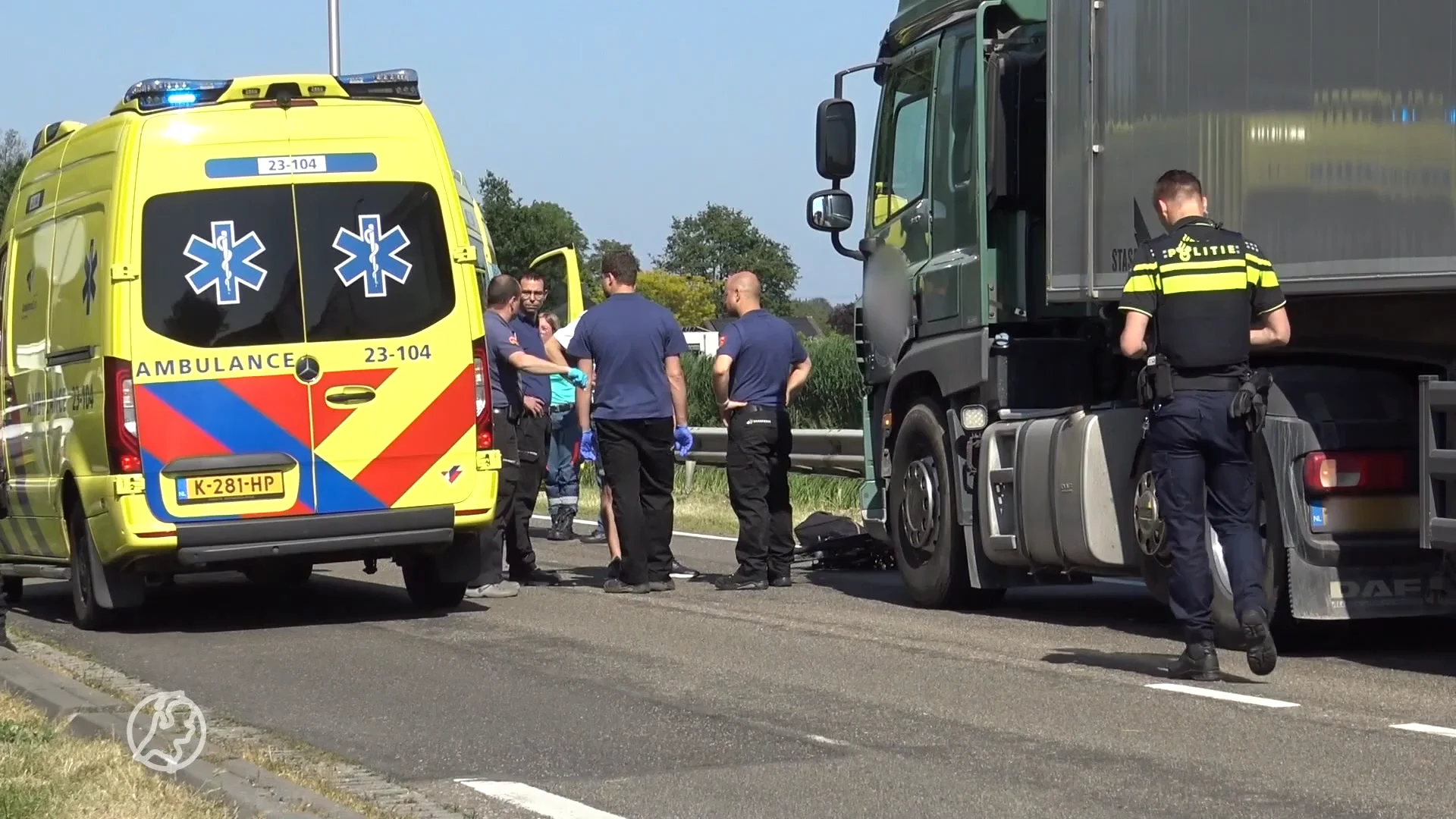 Fietser komt om het leven bij aanrijding met vrachtwagen in Ospel
