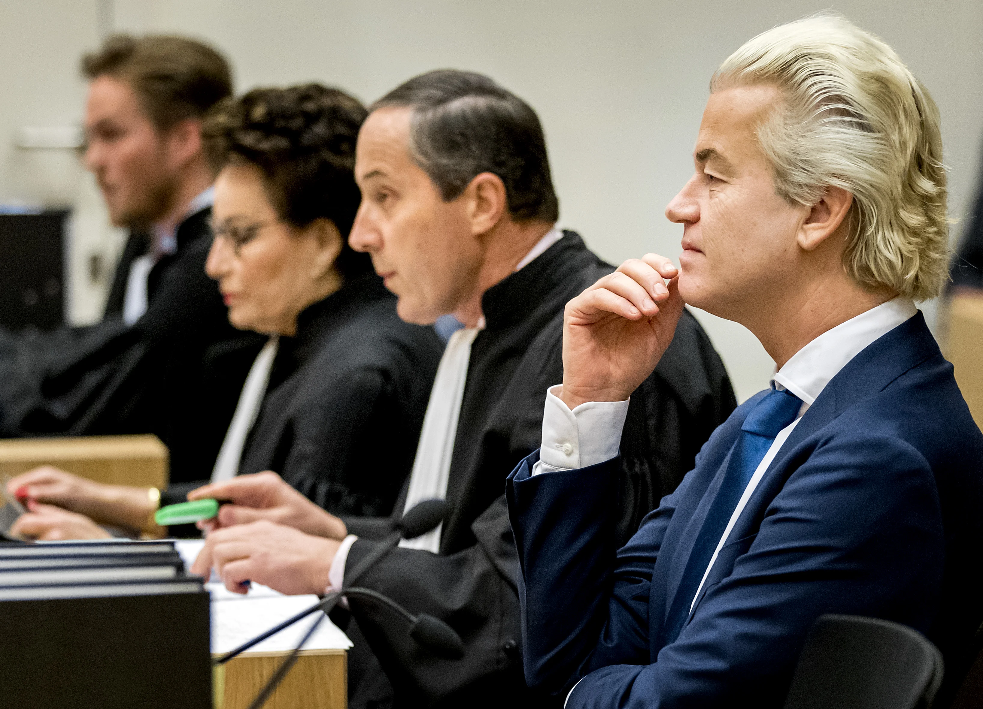Harde botsing OM en Wilders in rechtbank tijdens 'minder Marokkanen-proces'