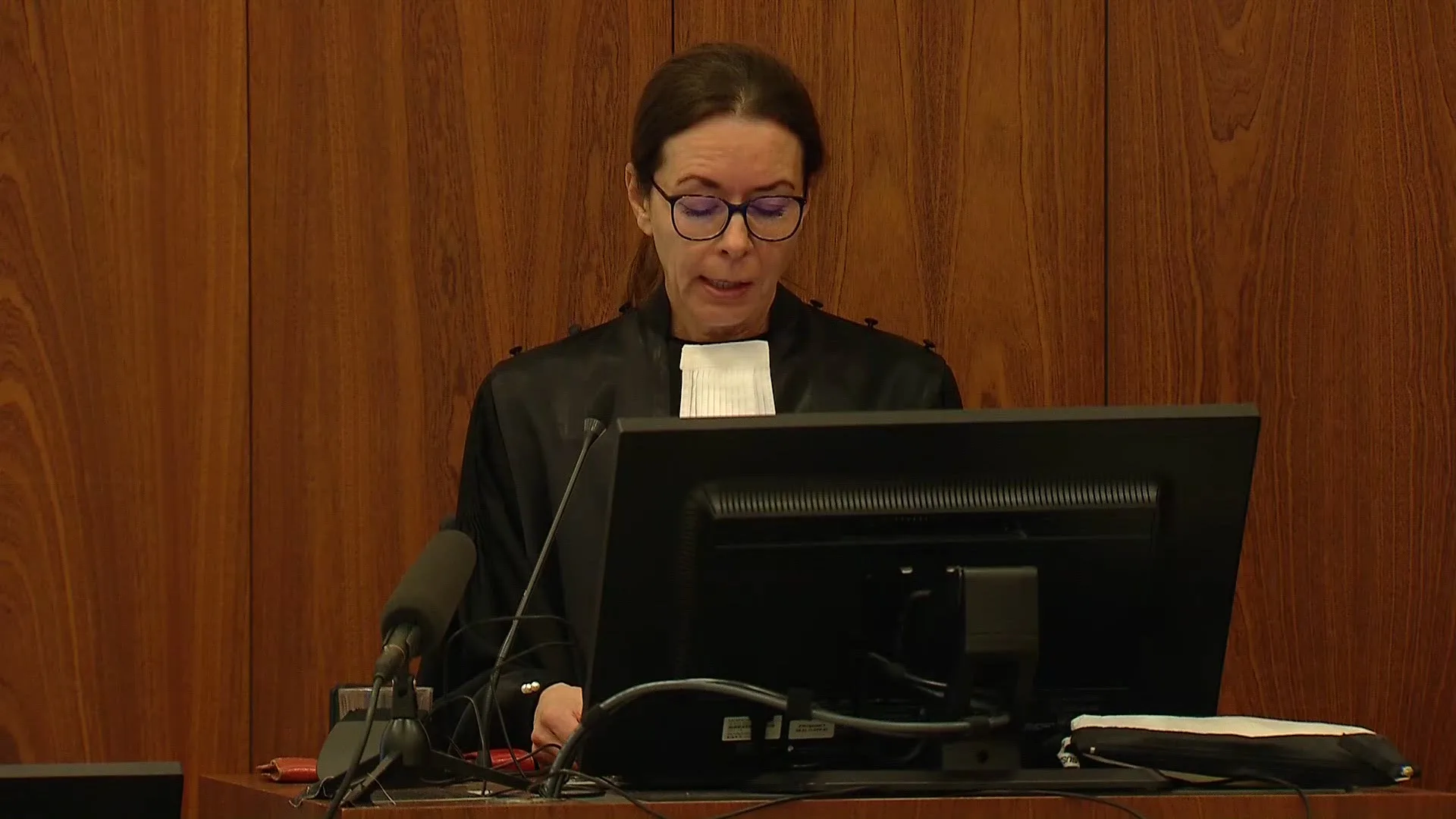 OM eist celstraf van 2,5 jaar in zedenzaak tegen Ali B