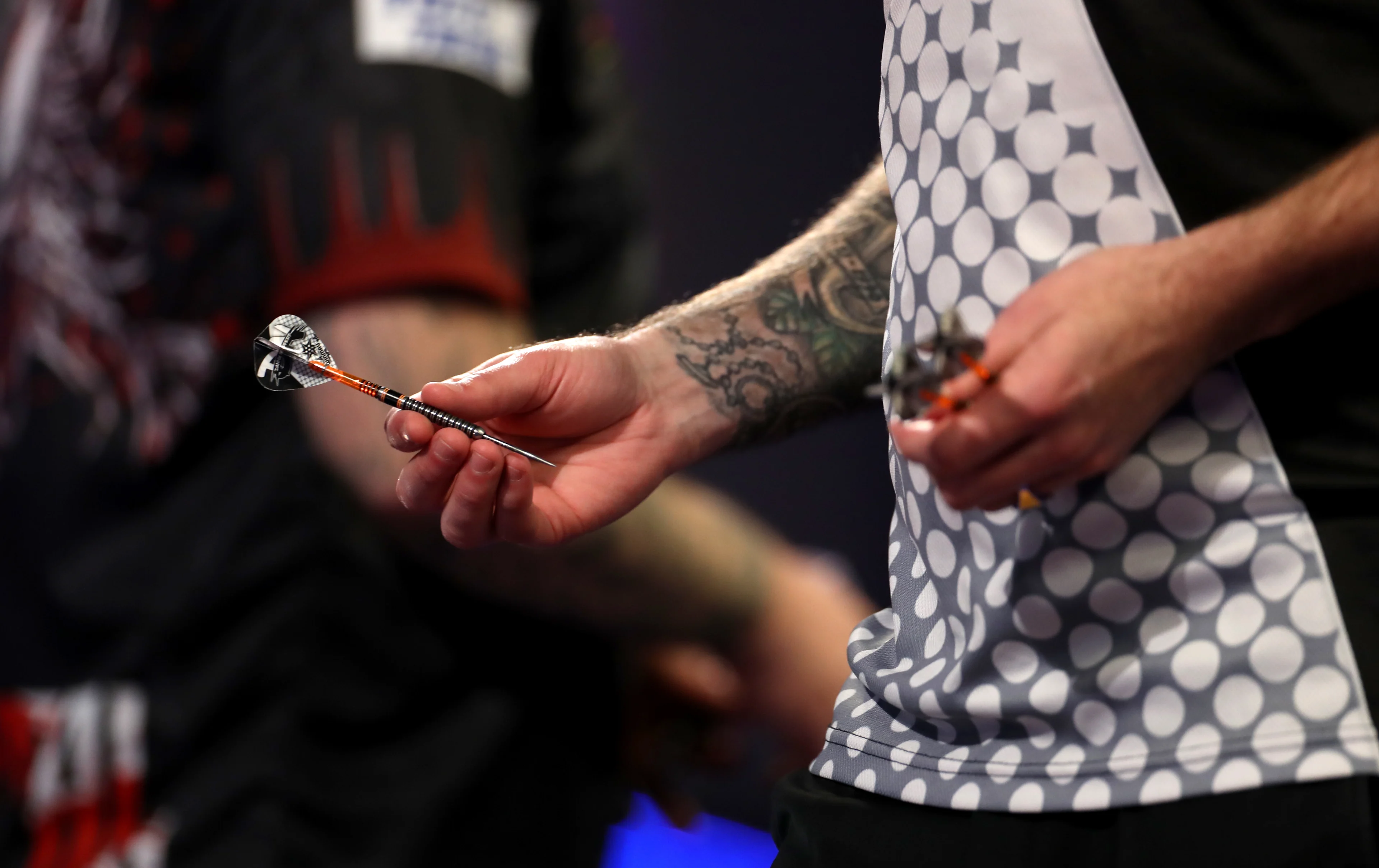 Nóg een Nederlandse darter test positief op corona