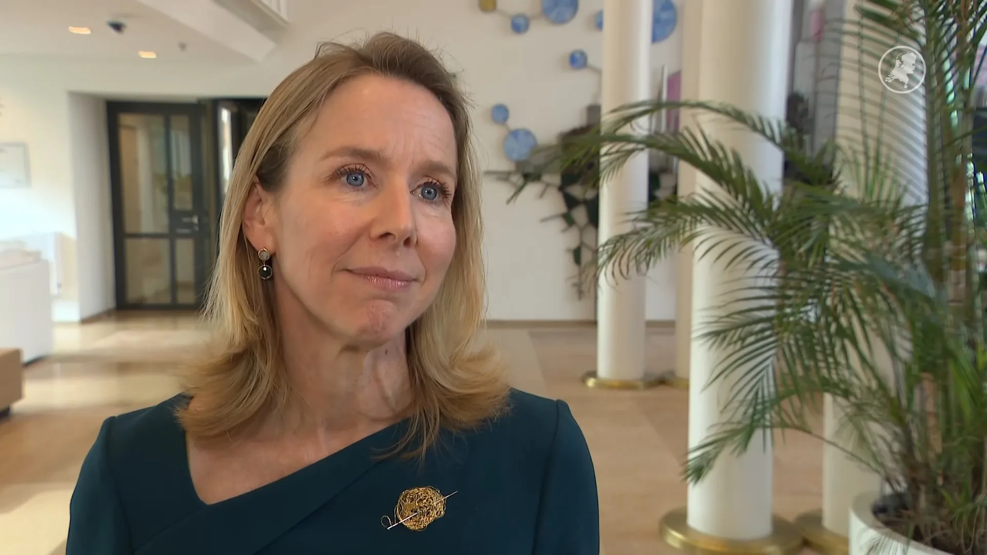 Minister: 'We proberen hiermee de olieprijs omlaag te brengen'