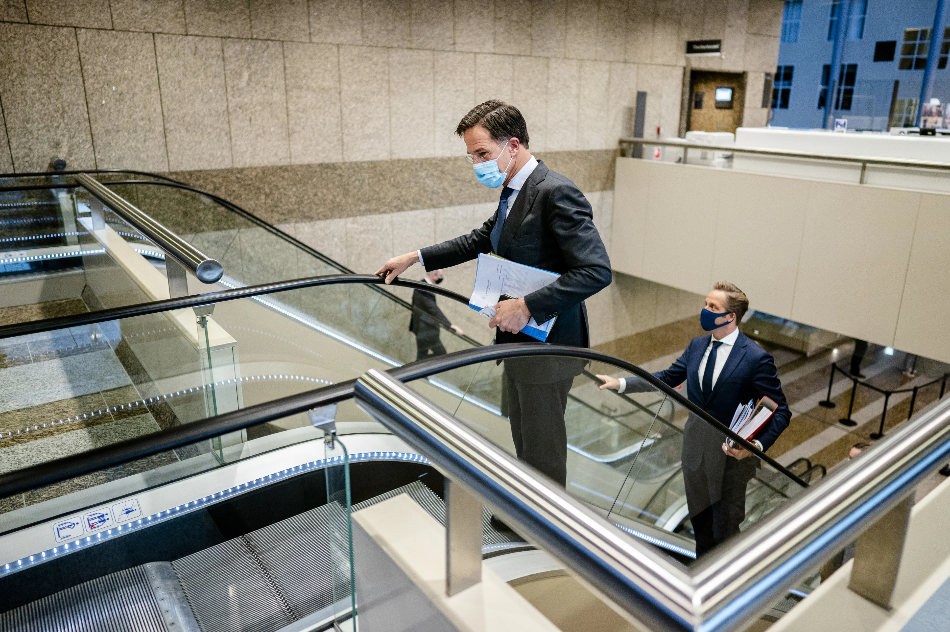 Rutte en De Jonge beantwoorden vragen van Nederlanders, wat wil jij van ze weten?