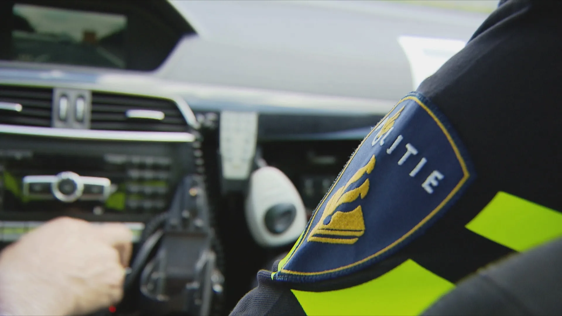 Verwarde man springt van dak in Hengelo: 'Hij schreeuwde om hulp'