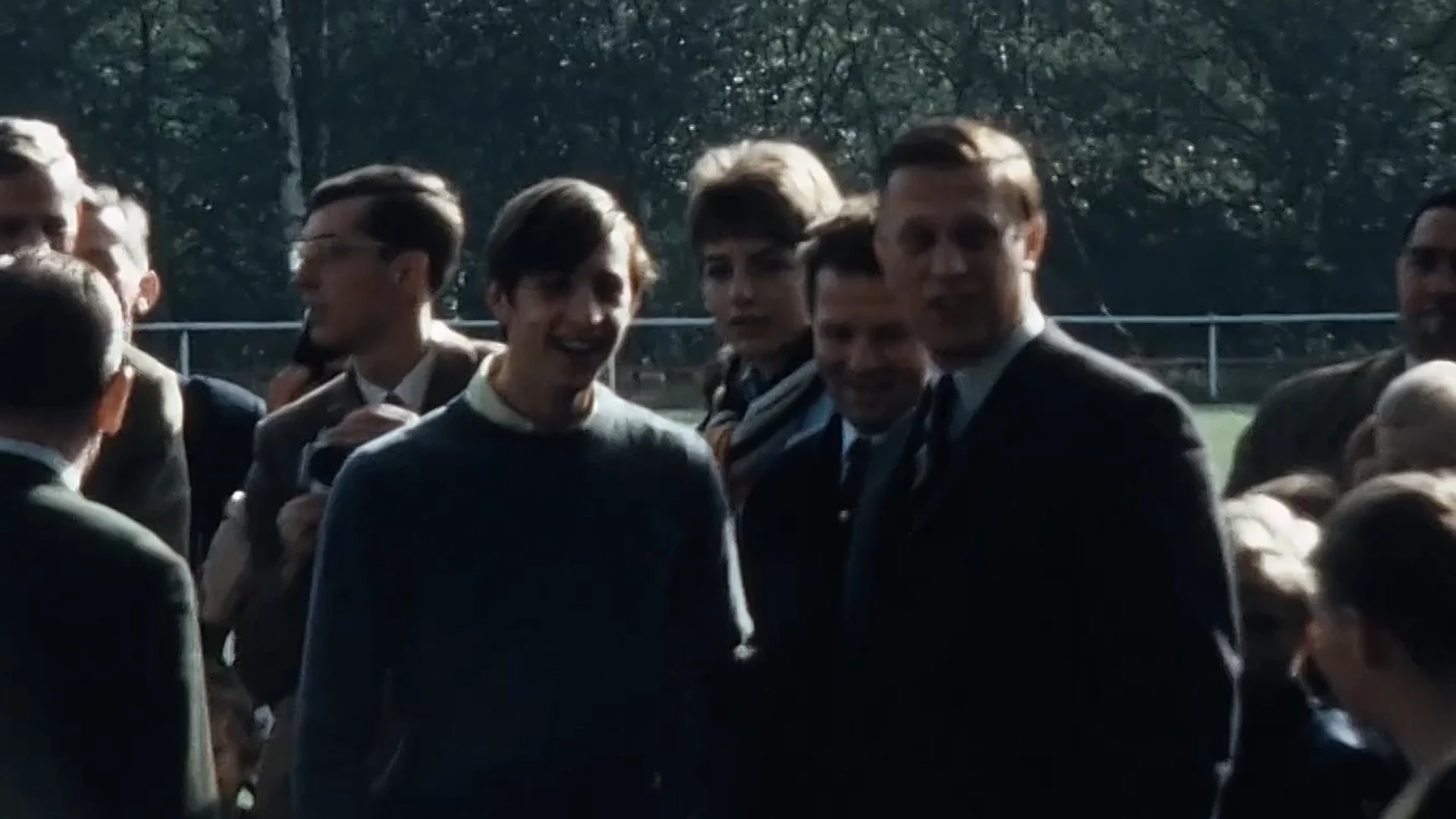 Unieke beelden van jonge Johan Cruijff opgedoken: 'Heel lang in de kast gelegen'