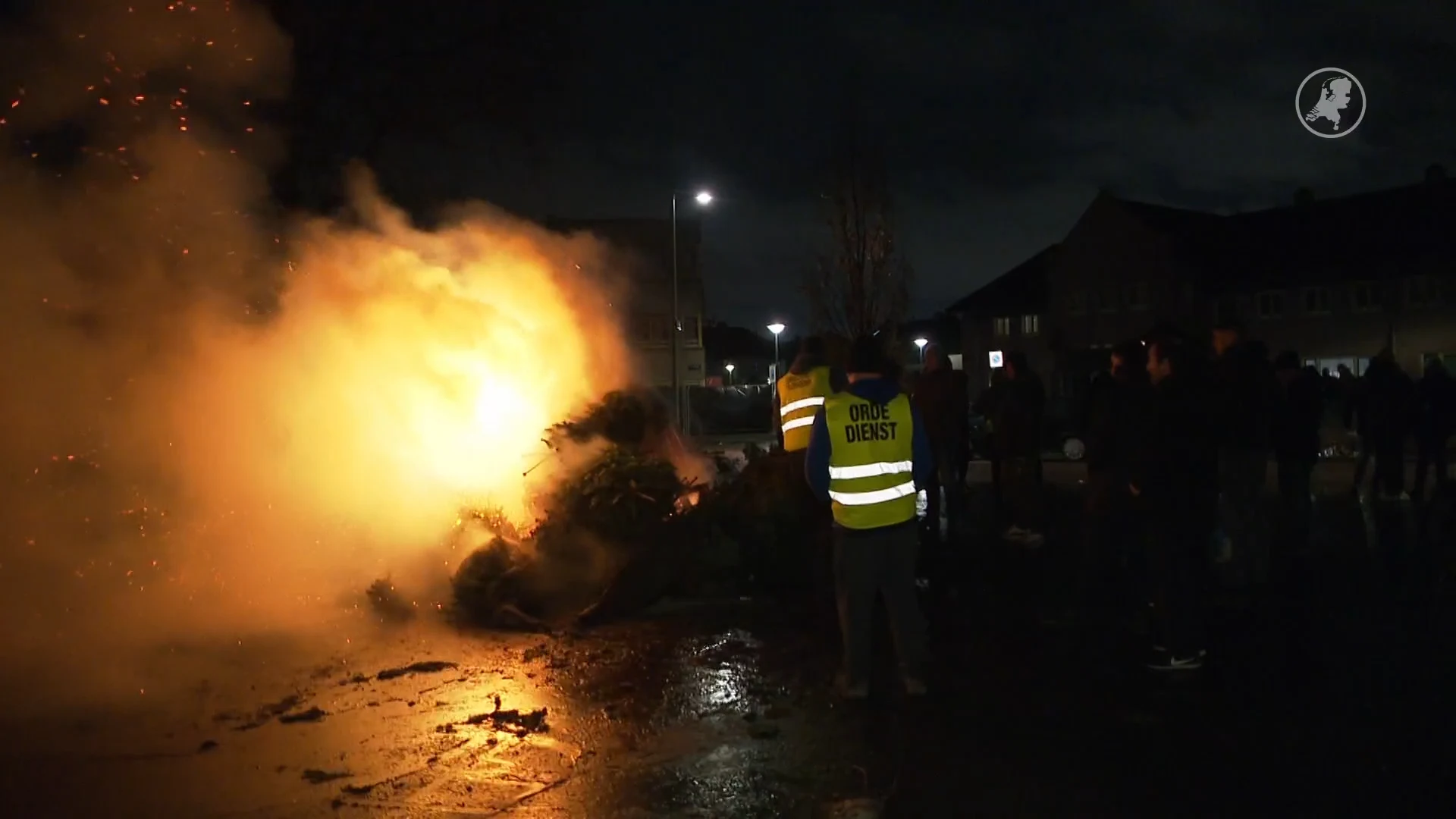 Gemeente weigert 'lange en gekoesterde traditie' van oudejaarsvuur in Floradorp, te veel risico's
