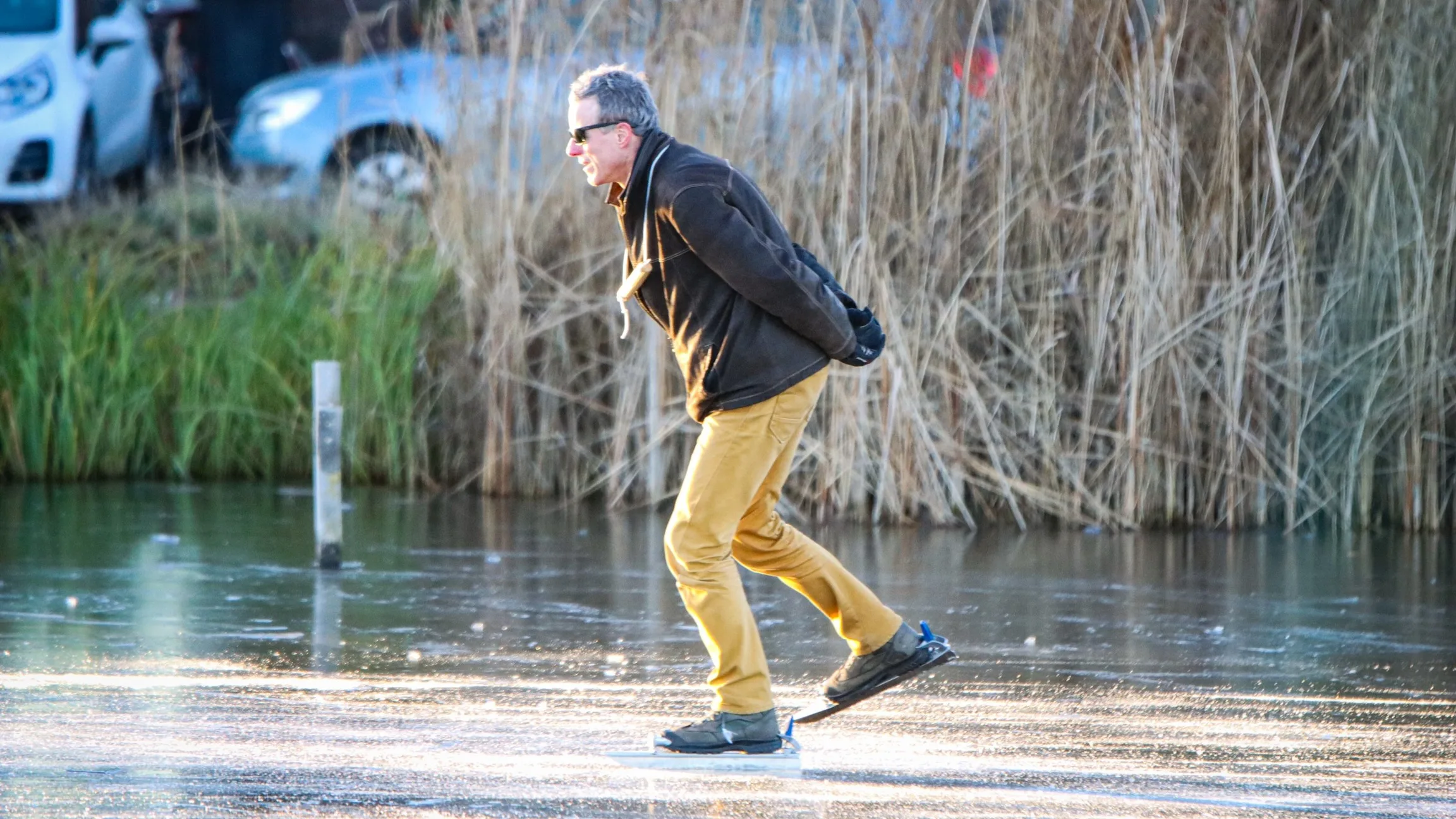 Hulpdiensten rukken massaal uit voor door ijs gezakte schaatsers