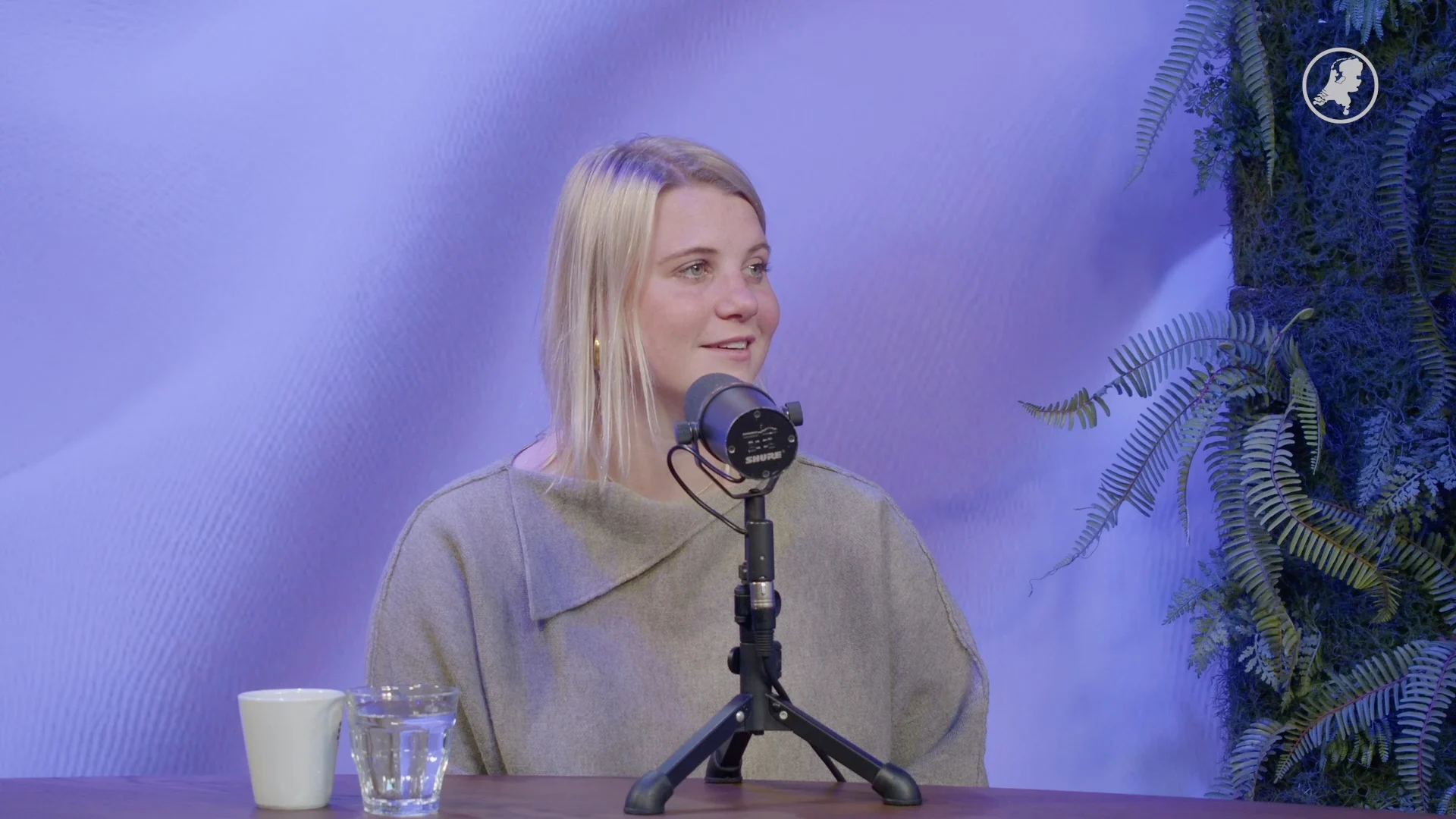 Quinty (27) raakte verlamd na operatie: ‘Ik voelde mijn been ineens niet meer’