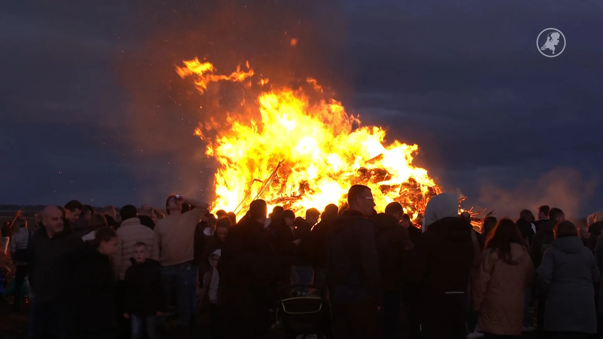 Paasvuren branden weer
