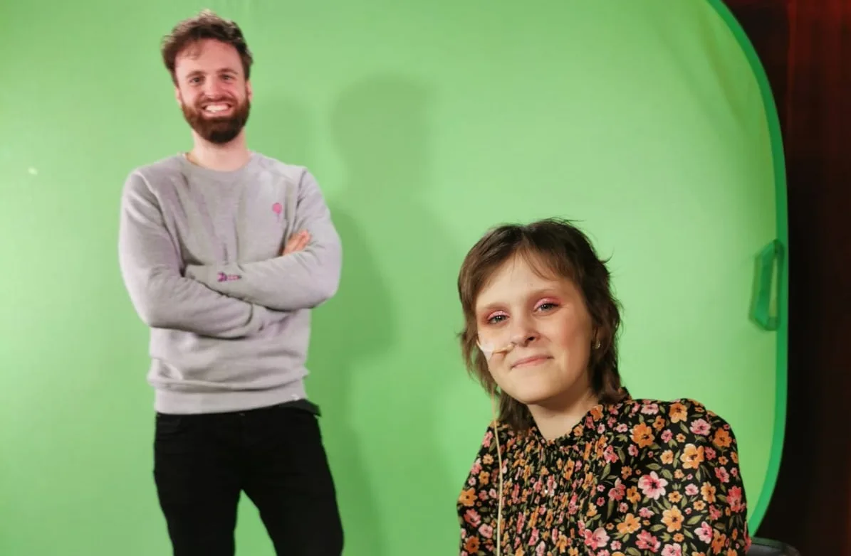 Ongeneeslijk zieke Kiki breekt harten van Over Mijn Lijk-kijkers