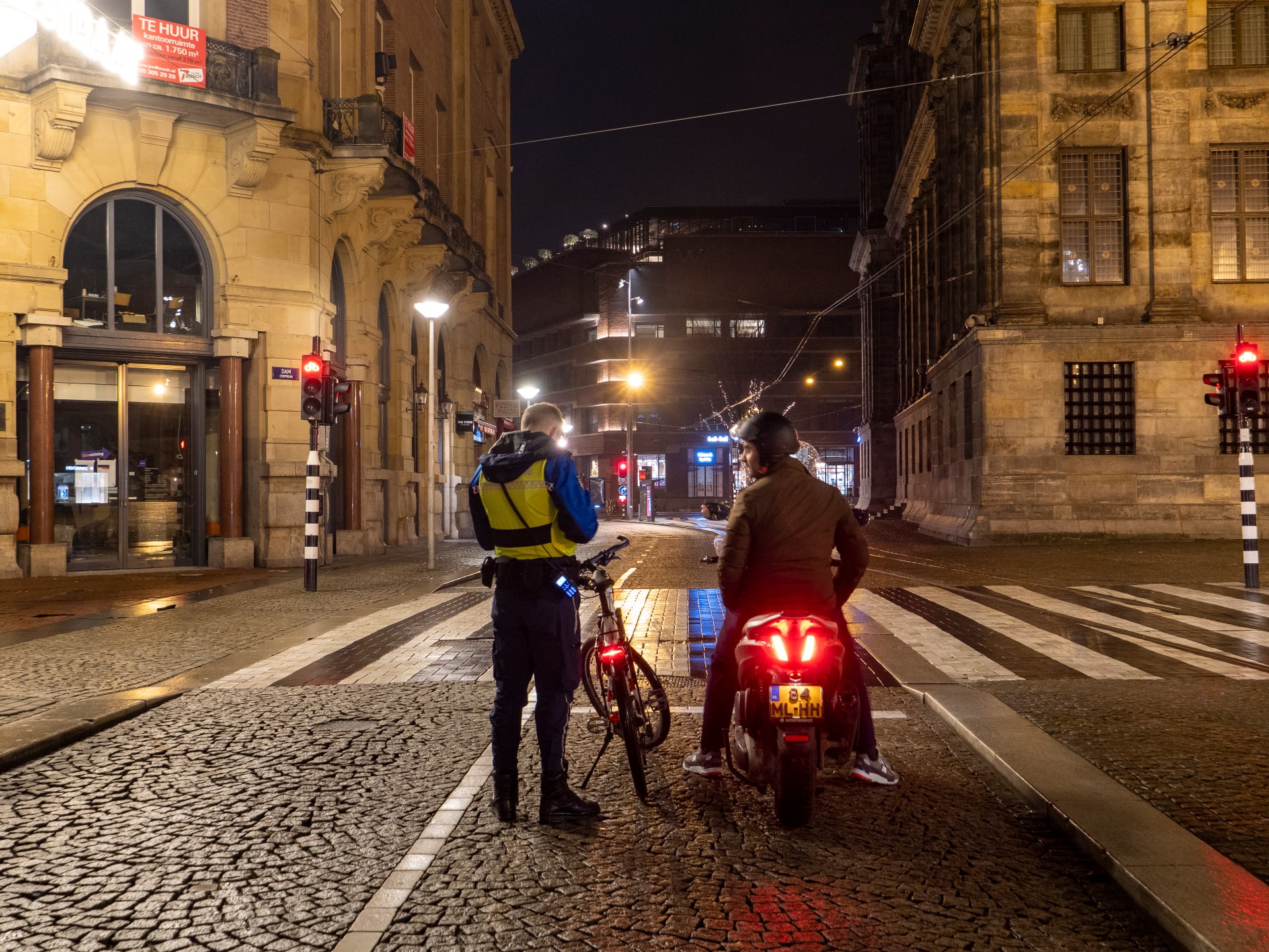 Wat betekent het opheffen van de avondklok voor alle uitgeschreven boetes?