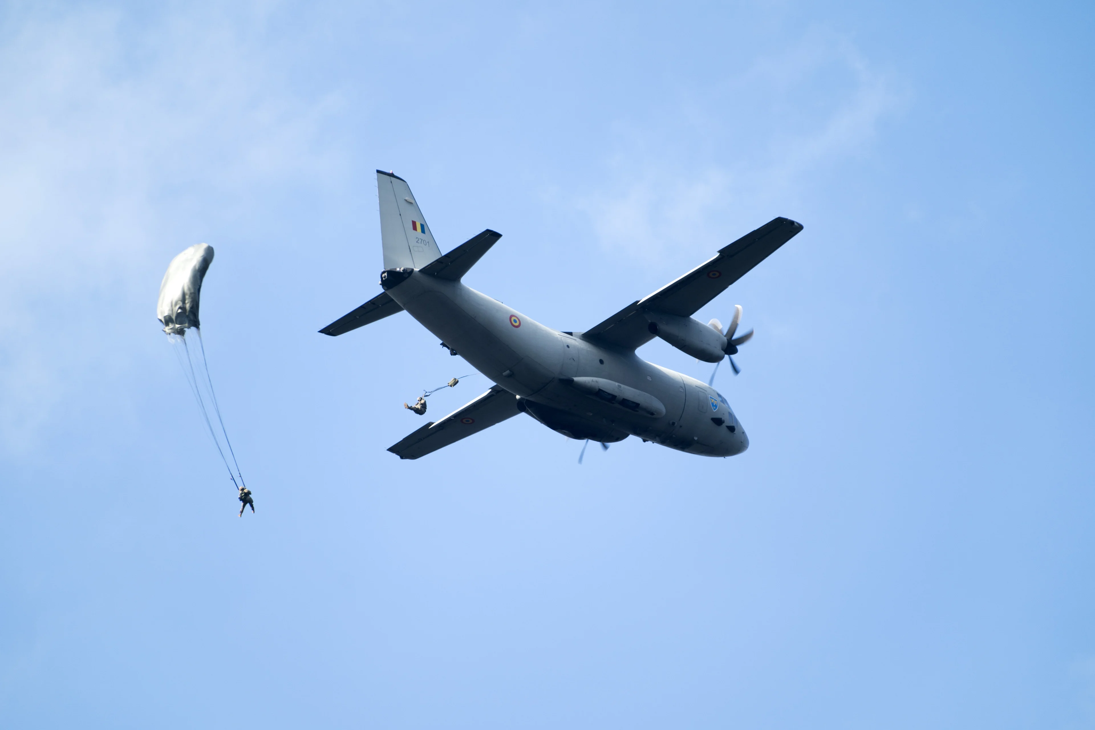 Nederlandse parachutist raakt verstrengeld en crasht