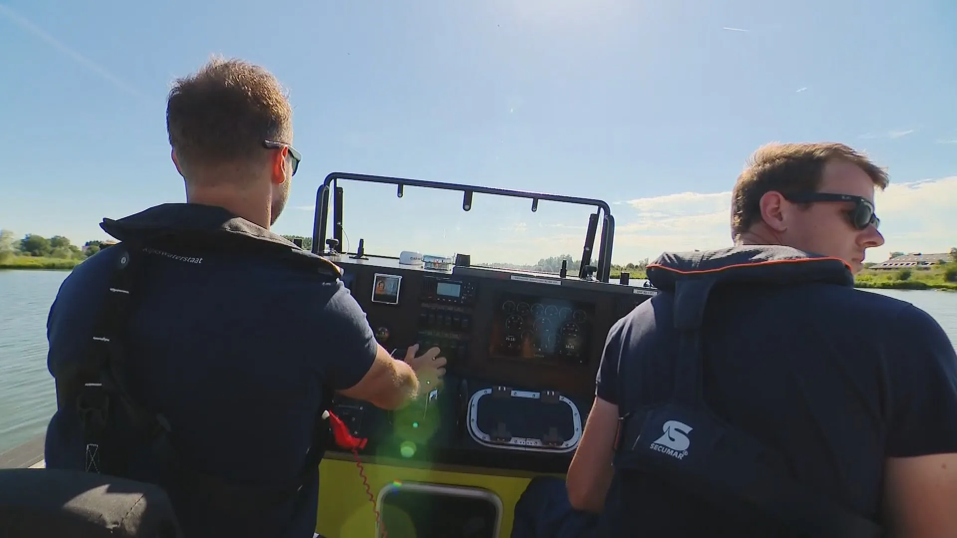 Mee op patrouille met Rijkswaterstaat: 'Stunten mag, maar er zijn grenzen'