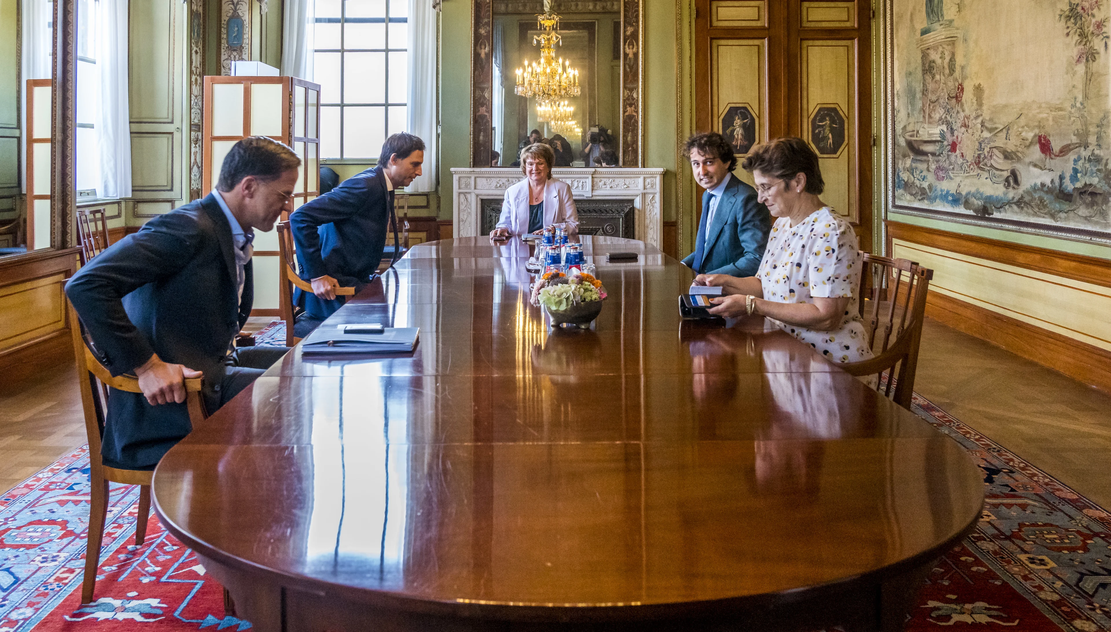 Licht aan het einde van de tunnel: mogelijk volgende week coalitieakkoord