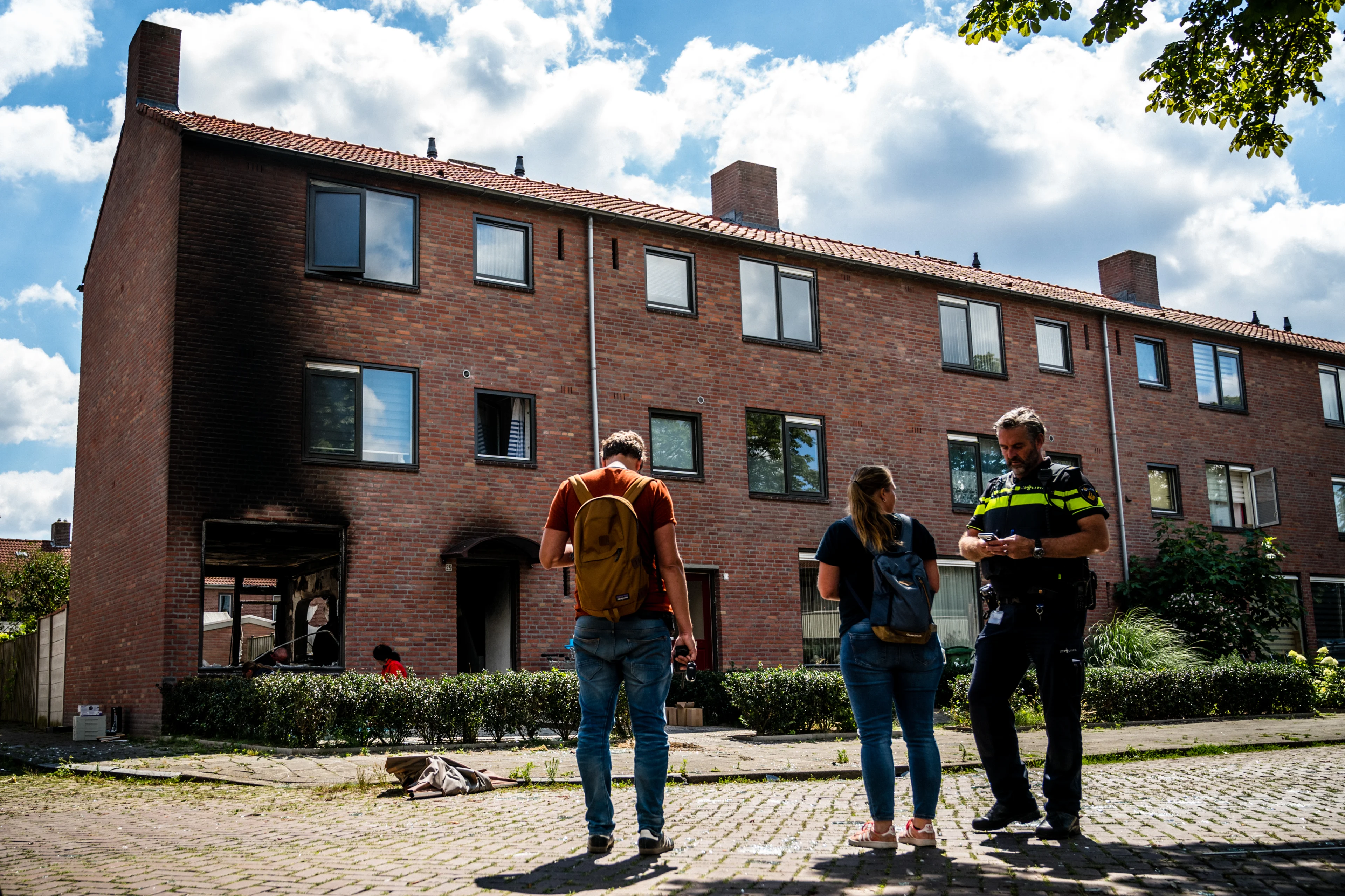 Verbrande jongen (16) kan half jaar na woningbrand Eindhoven nog niet lopen