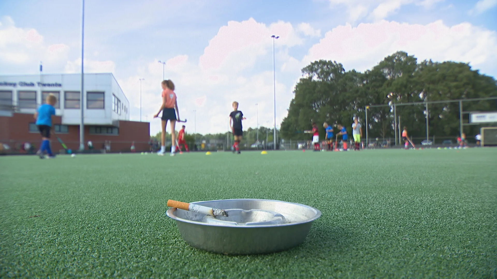 Steeds meer Nederlanders willen rookvrije omgeving, maar sportclubs blijven achter