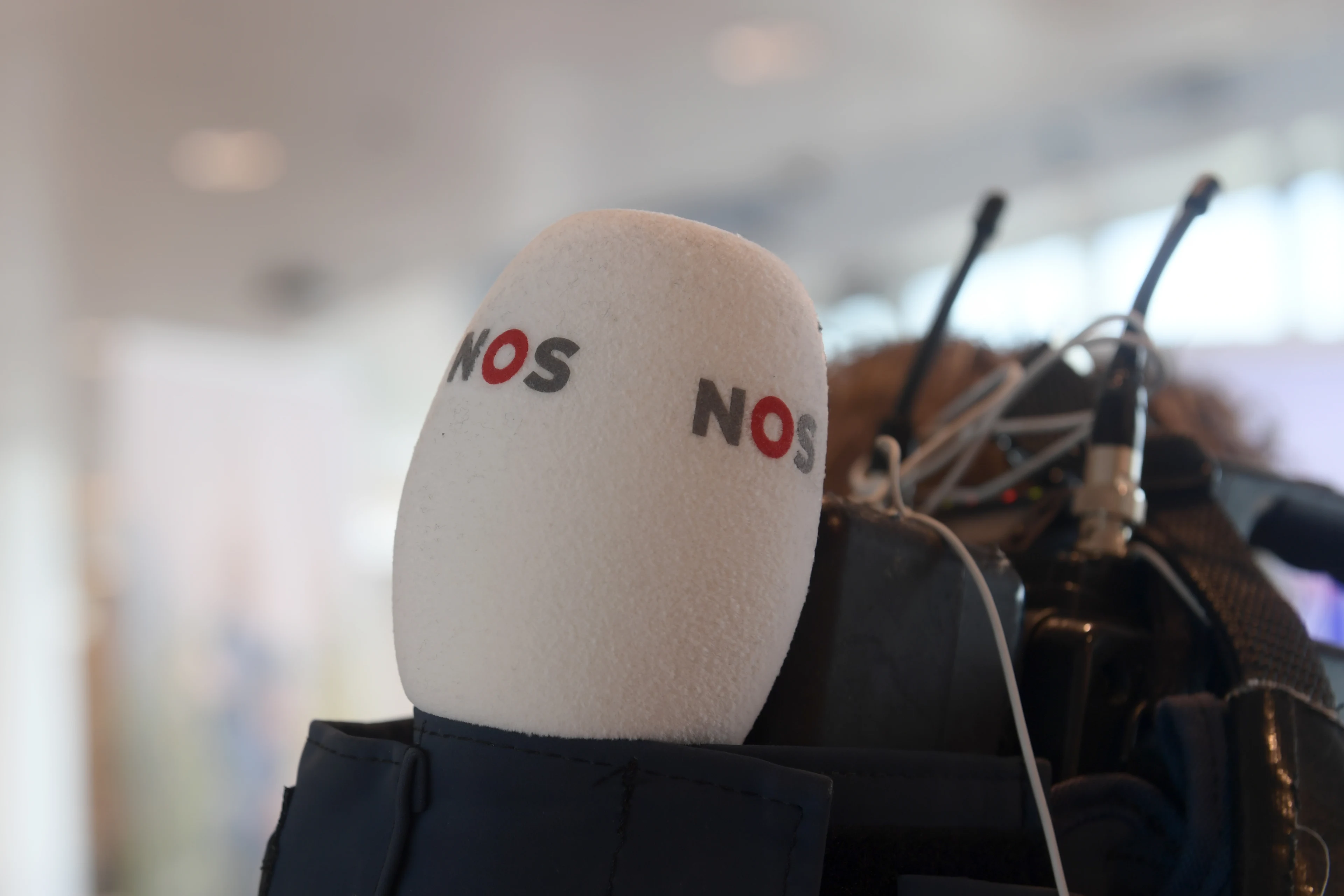 Beveiliger van verslaggevingsteam NOS belaagd tijdens opnames Urk 